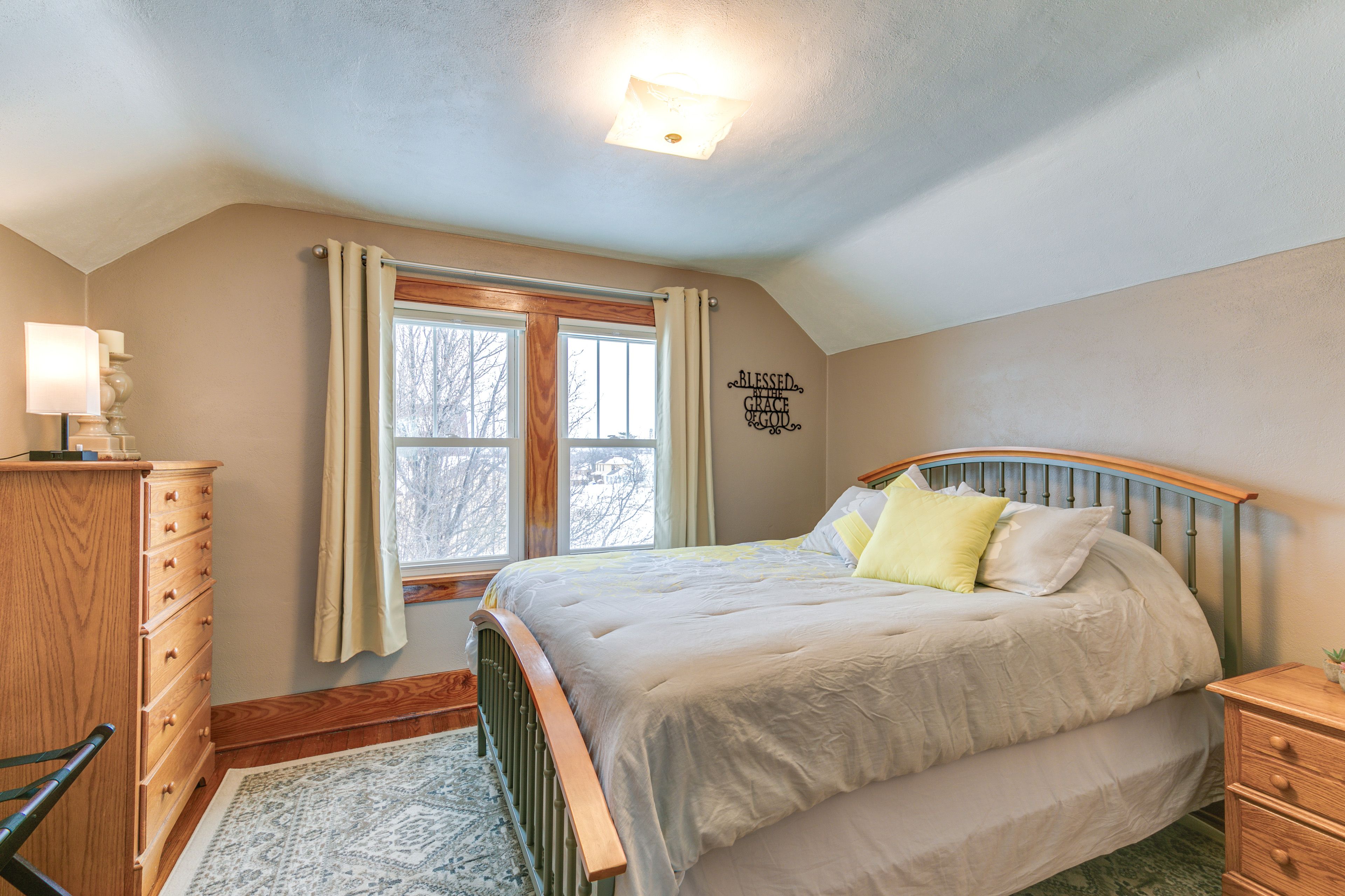 Bedroom 1 | King Bed | En-Suite Bathroom | 2nd Floor