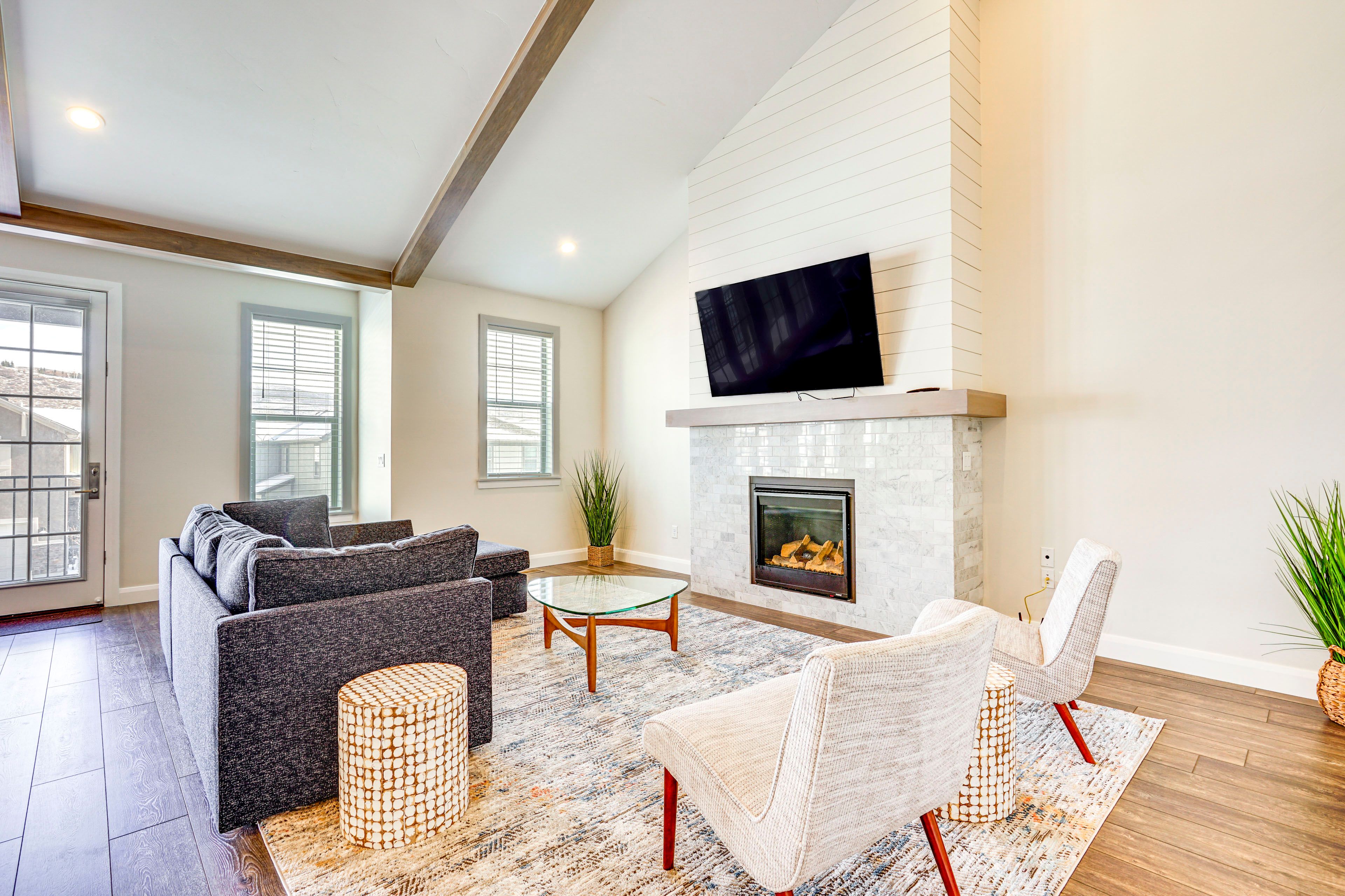 Francis Vacation Rental | 2BR | 3.5BA | 2,972 Sq Ft | Access Only By Stairs