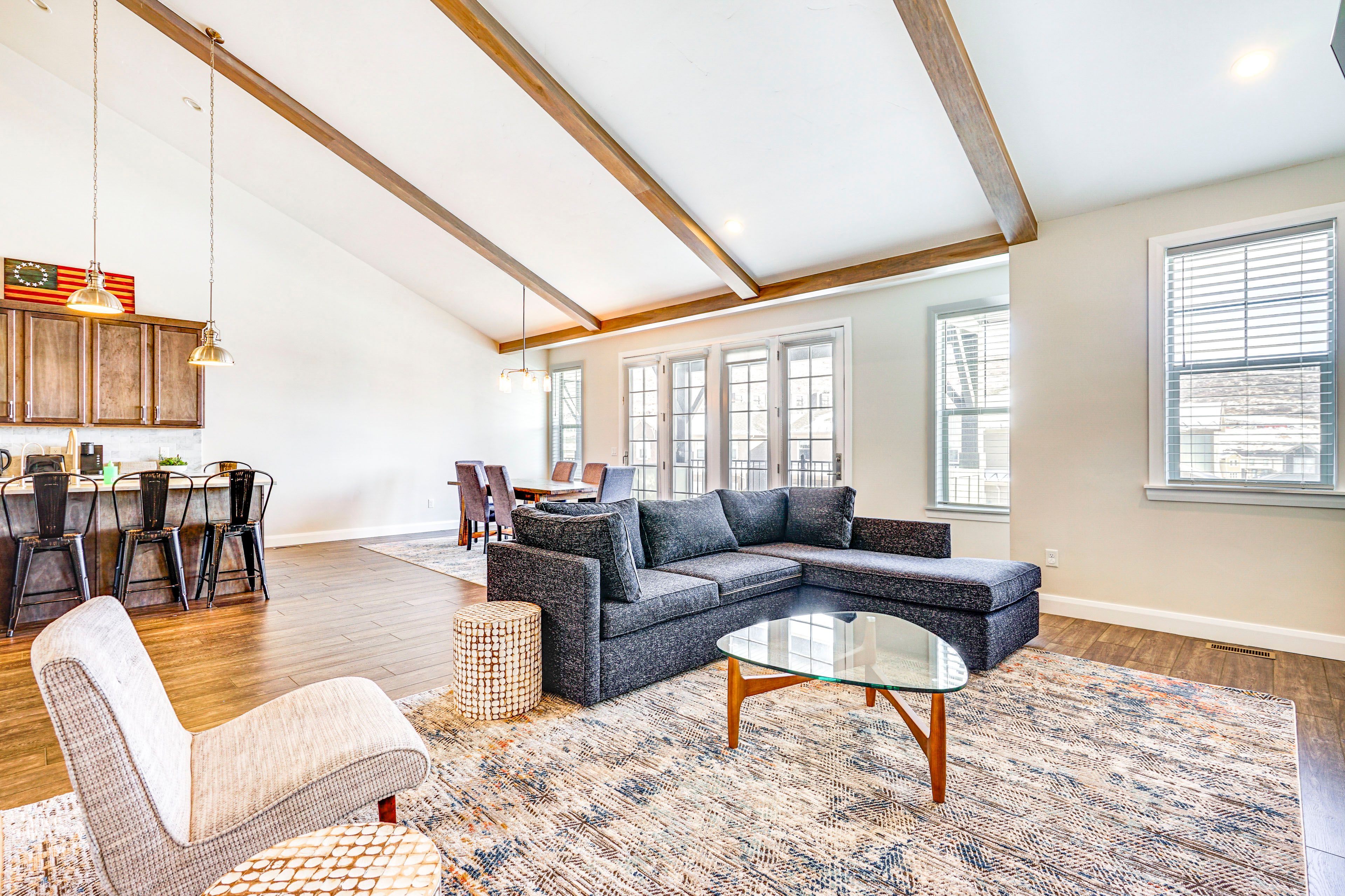 Living Room | 2nd Floor | Free WiFi | Smart TV | Gas Fireplace