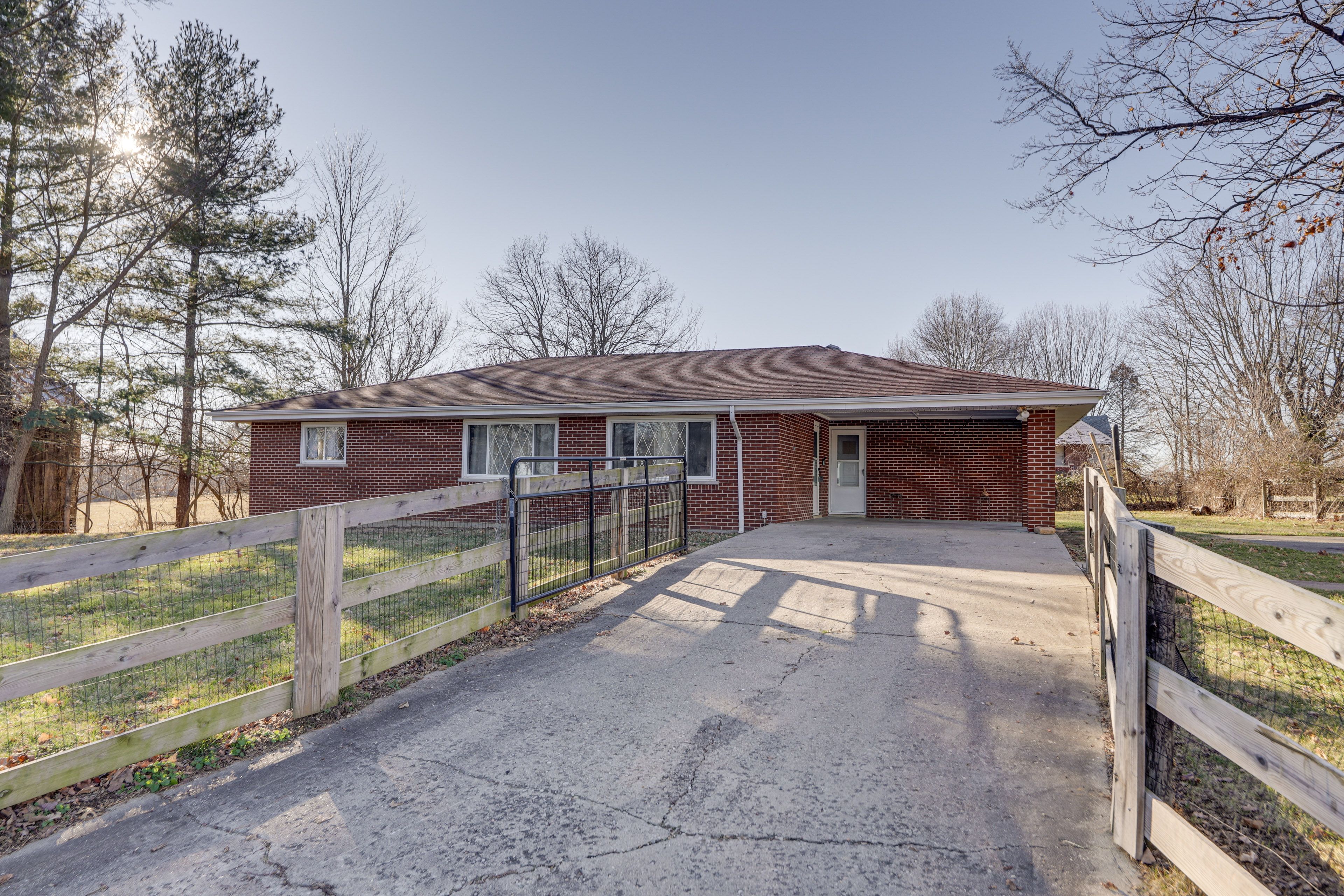 Union Vacation Rental | 3BR | 2BA | 1 Step to Enter | 1,800 Sq Ft