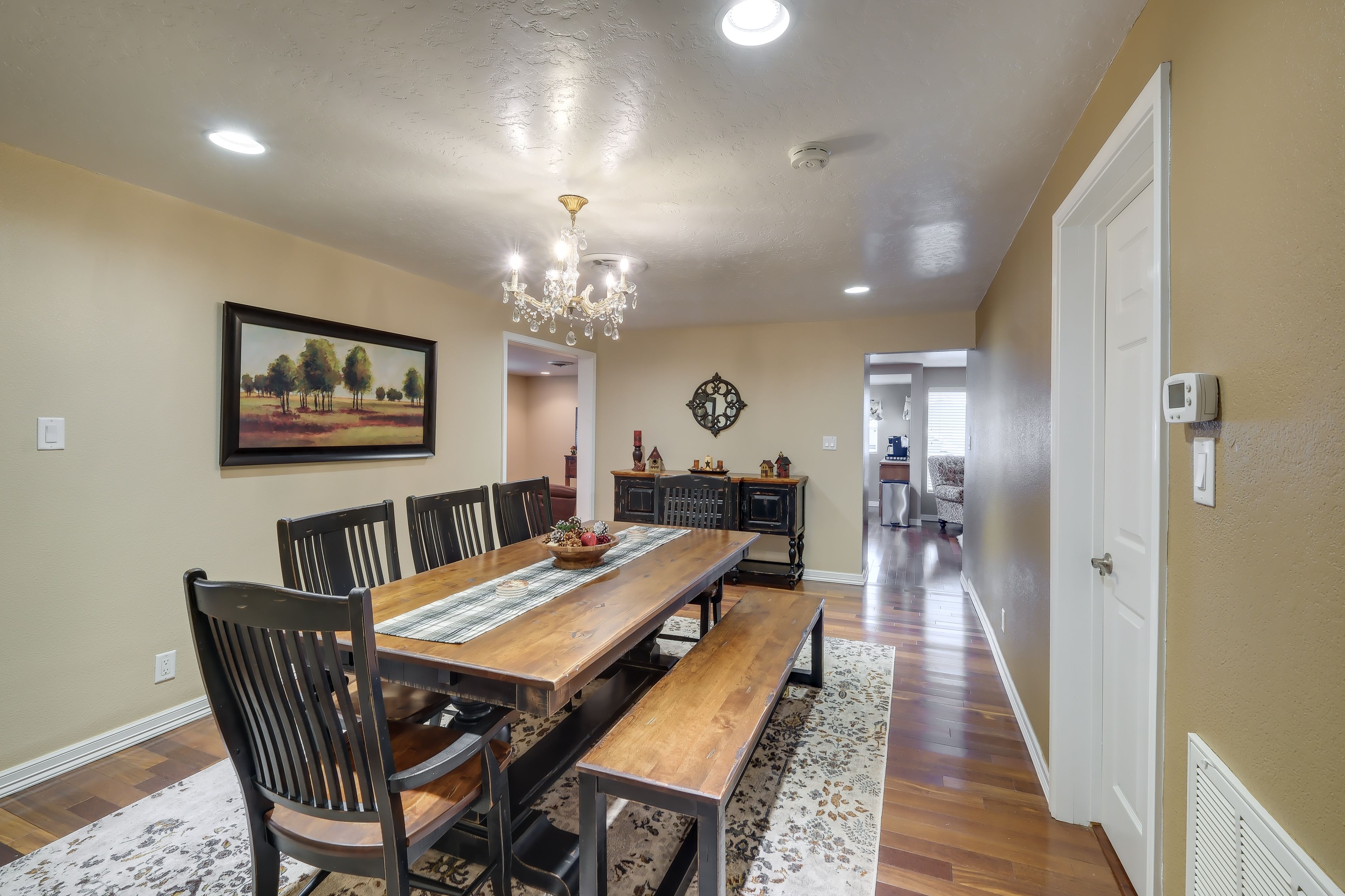 Dining Room | Dishware & Flatware Provided