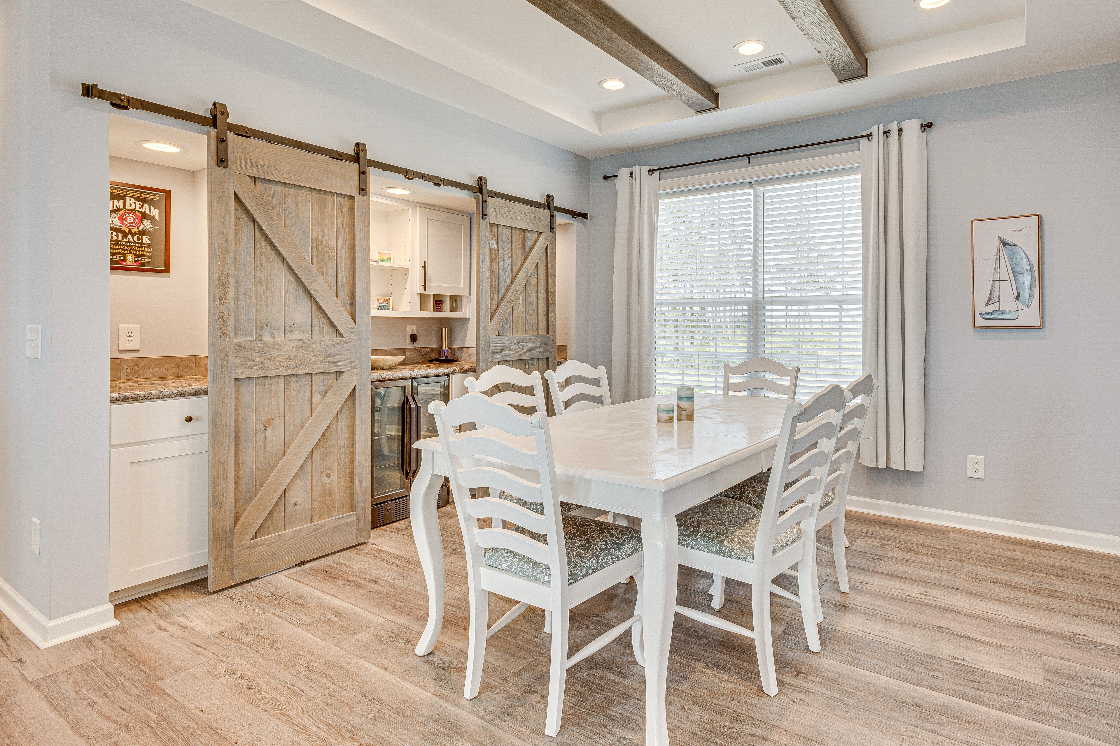 Dining Area | Dishware & Flatware Provided | Bar Area