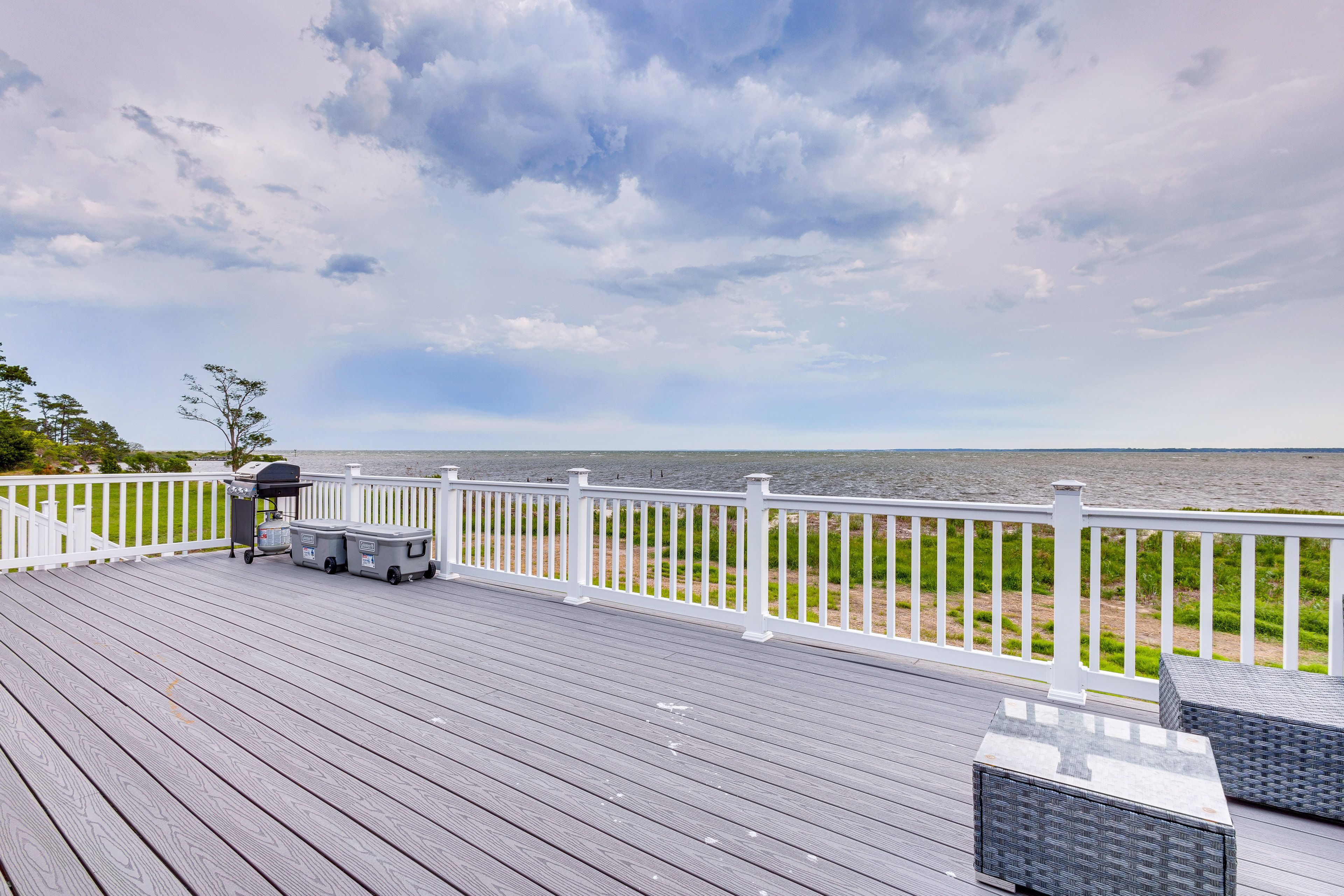 Spacious Deck | Bay Views | Private Beach On-Site | Self Check-In