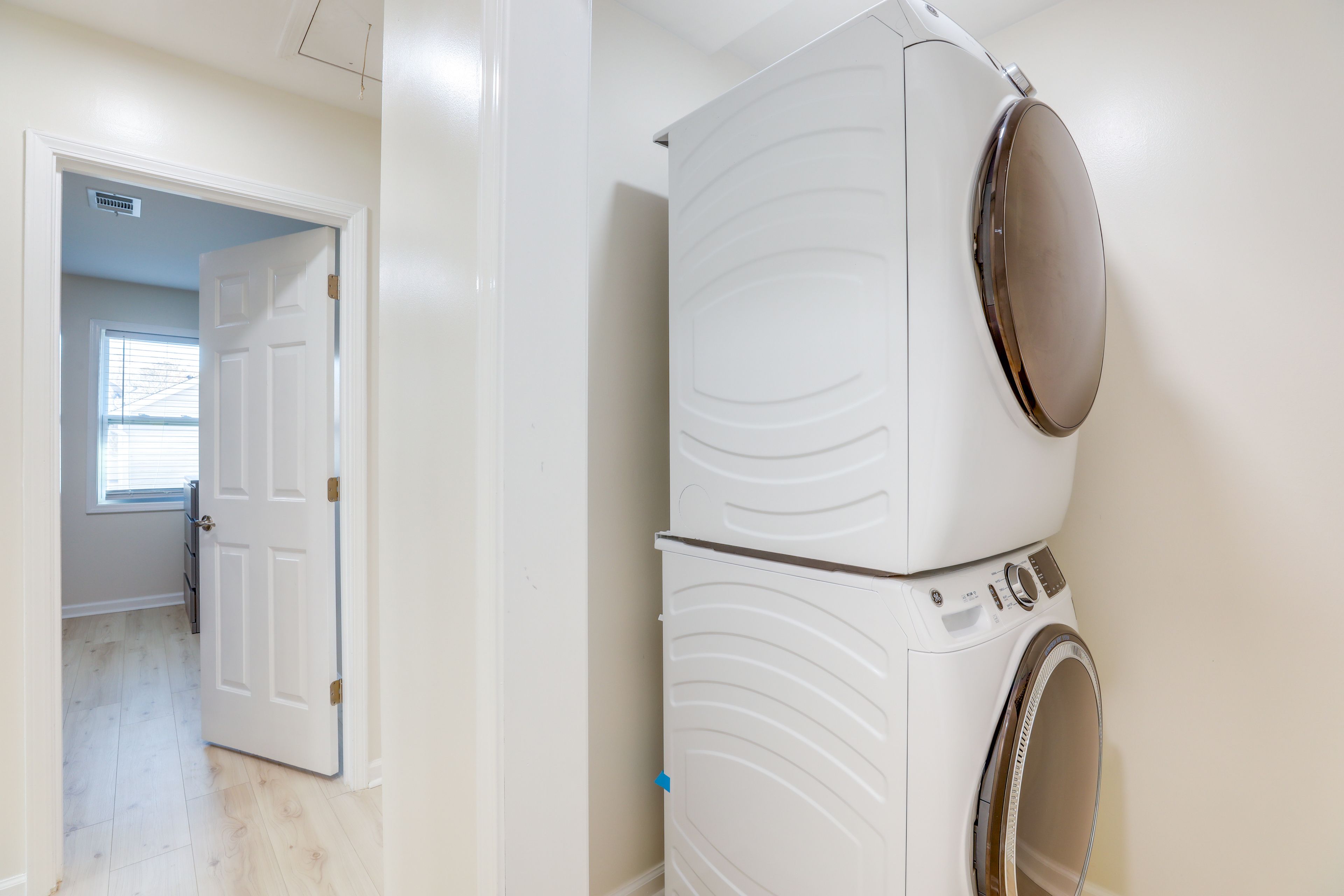 Washer & Dryer
