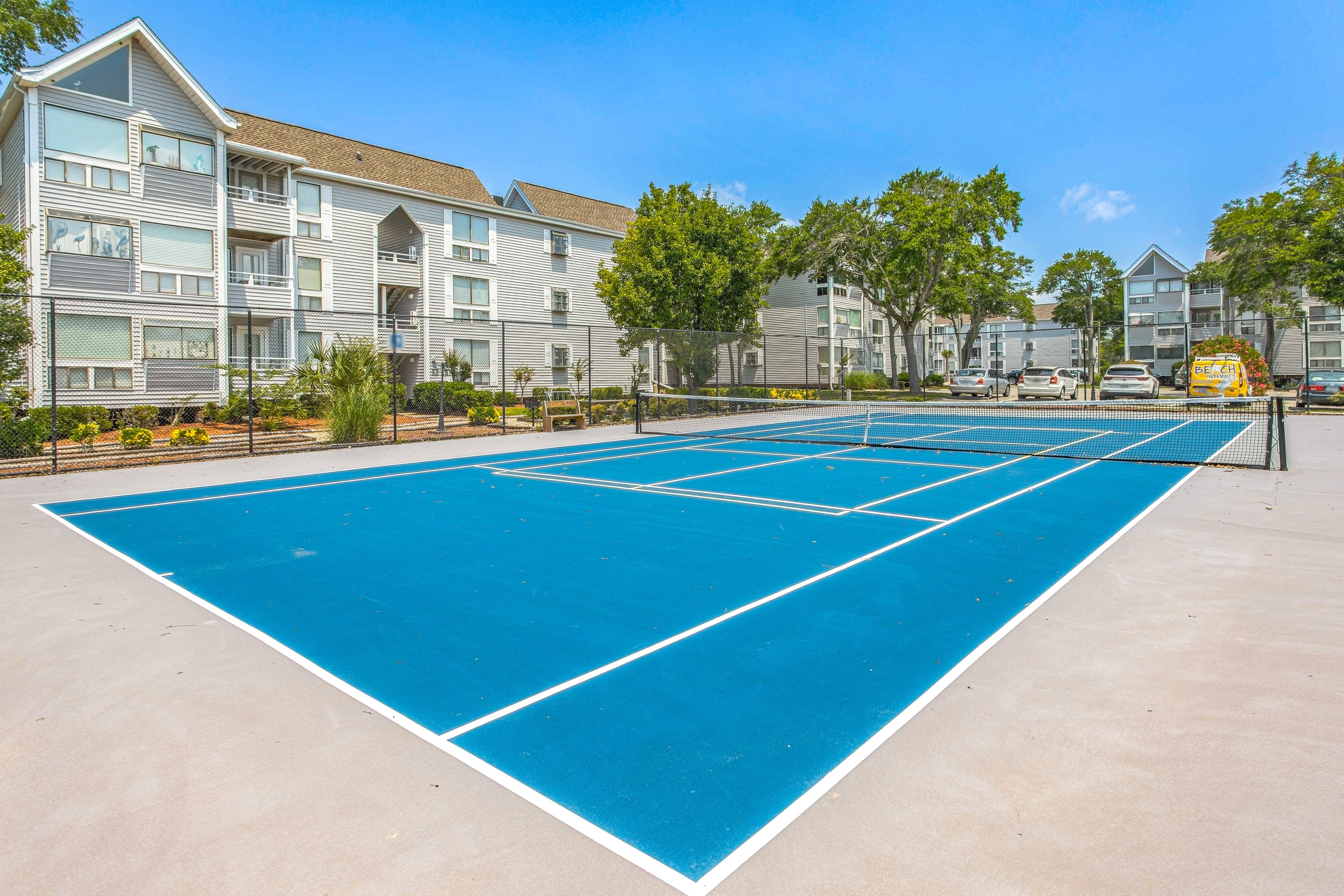Community Amenities | Tennis Courts