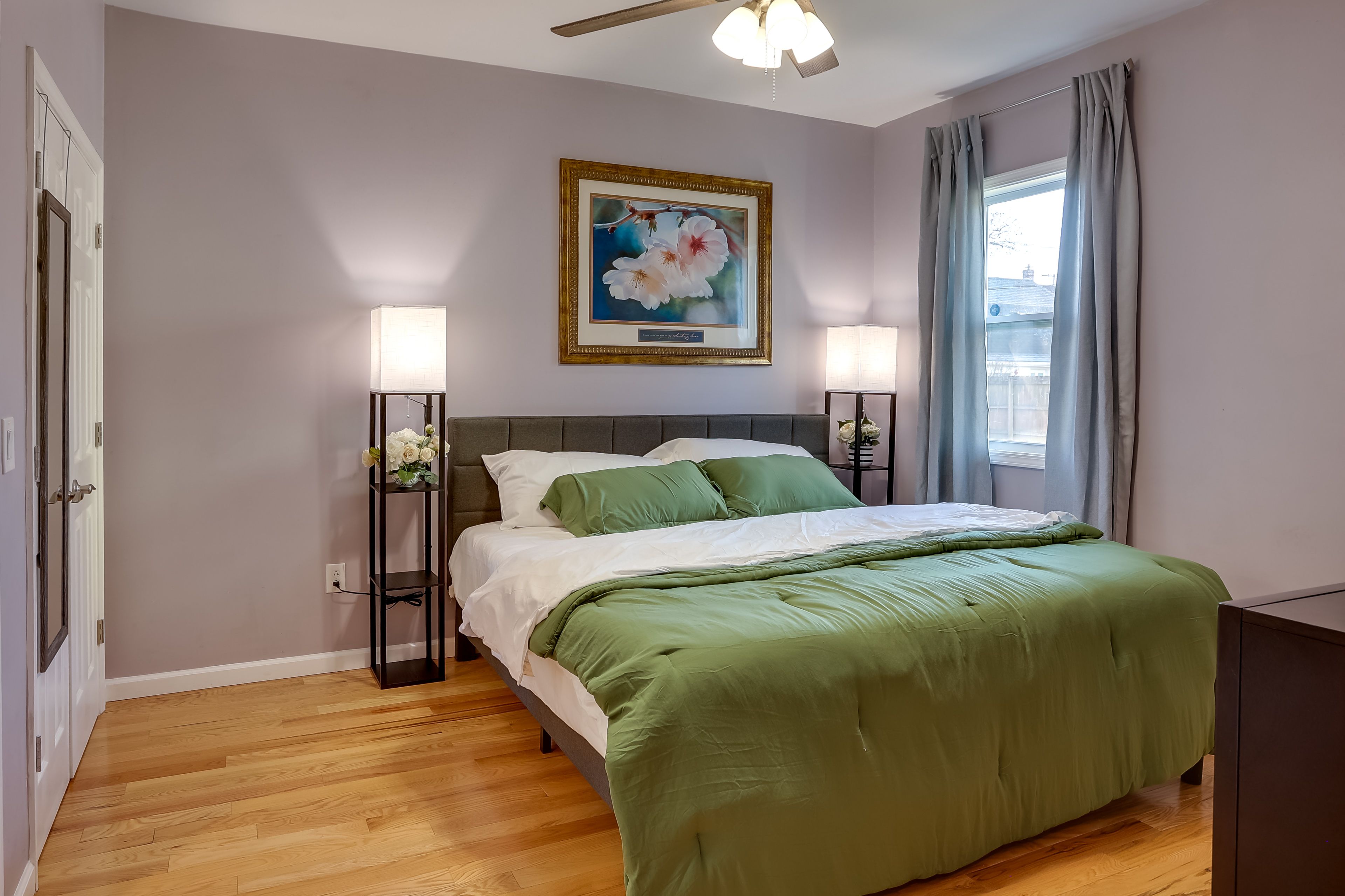 Bedroom 1 | King Bed | En-Suite Bathroom