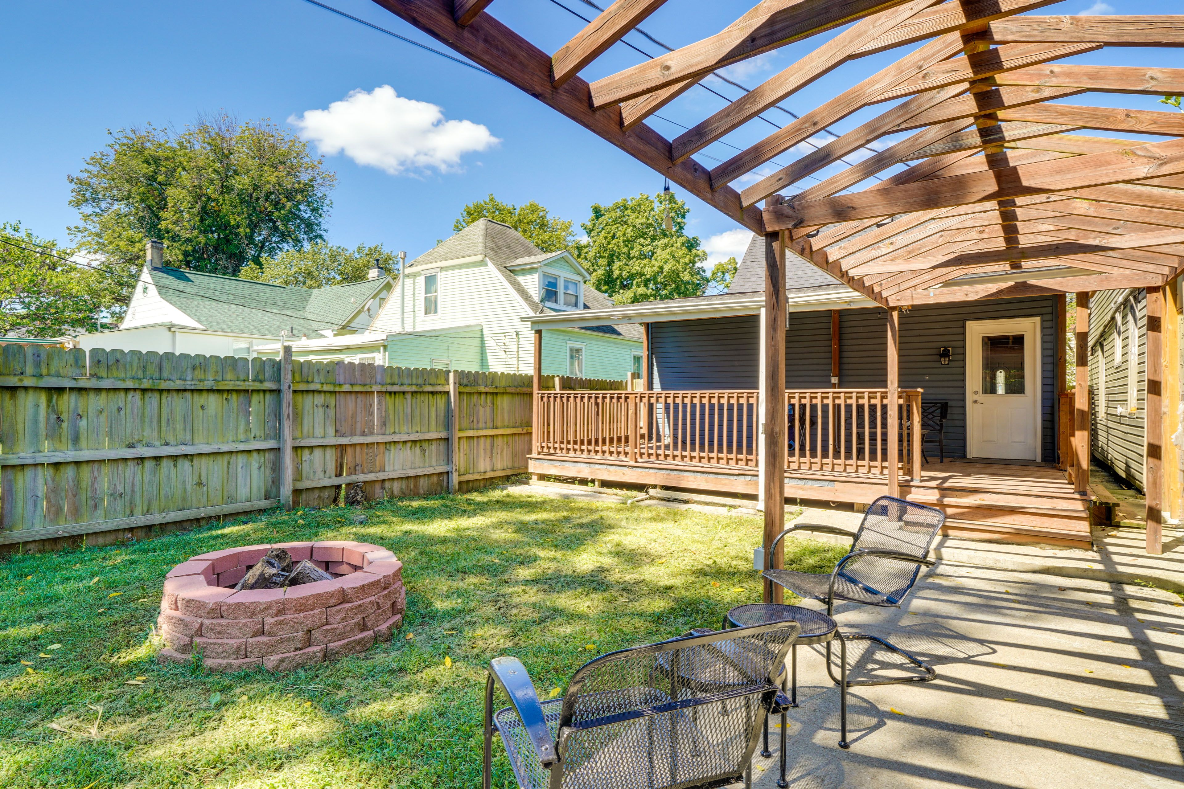 Seating | Fire Pit