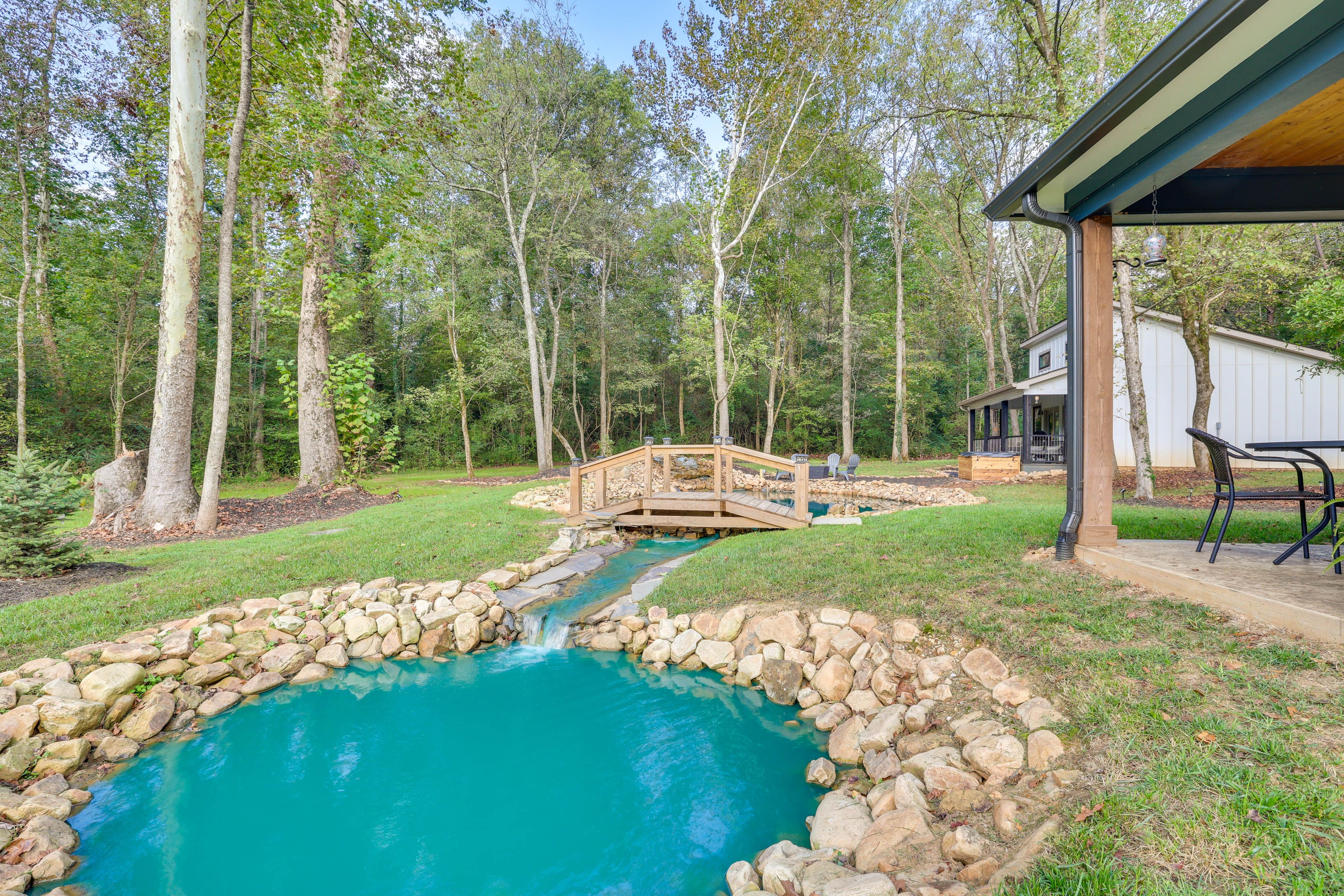 Creek & Ponds On-Site