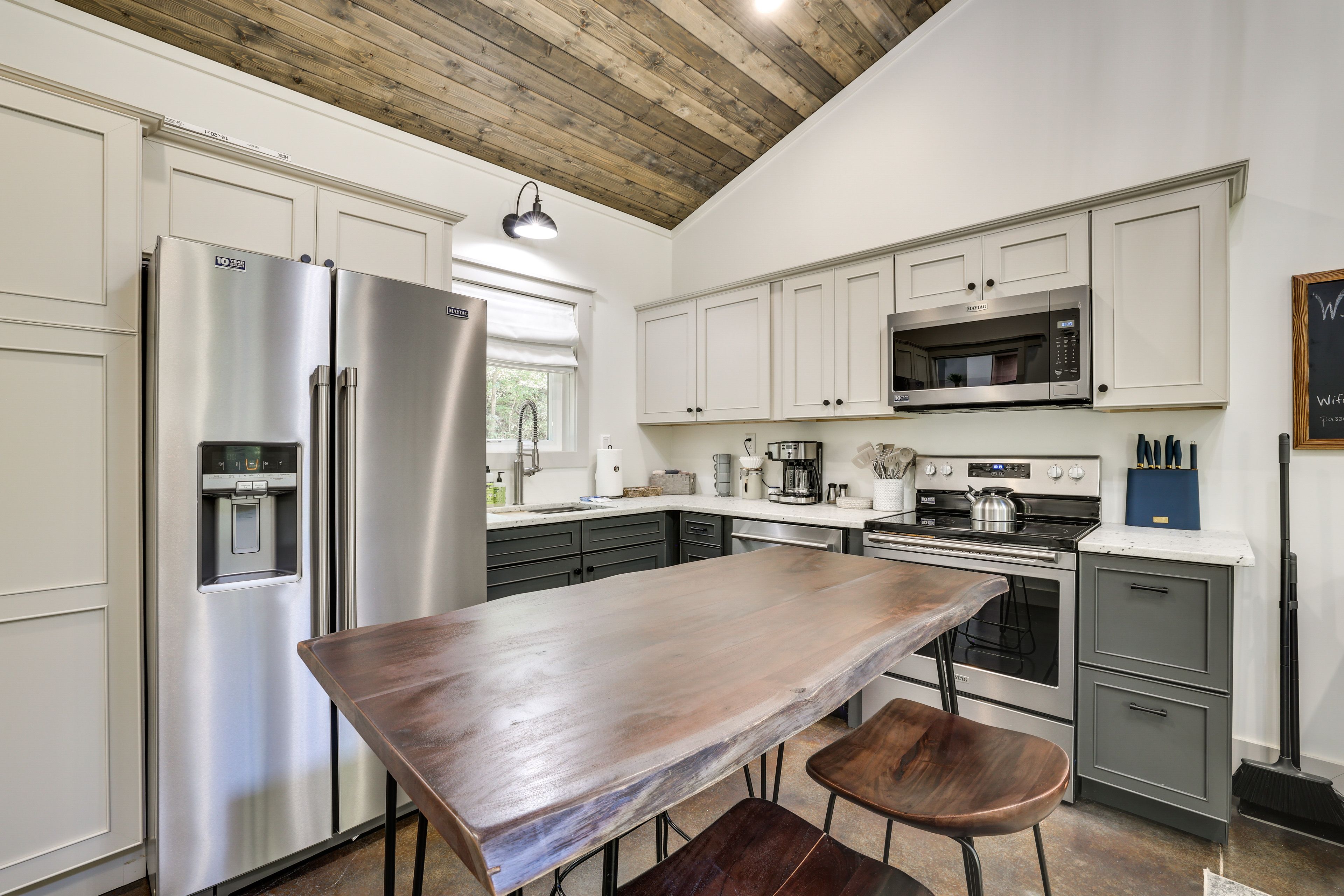 Kitchen | Dishwasher | Free WiFi