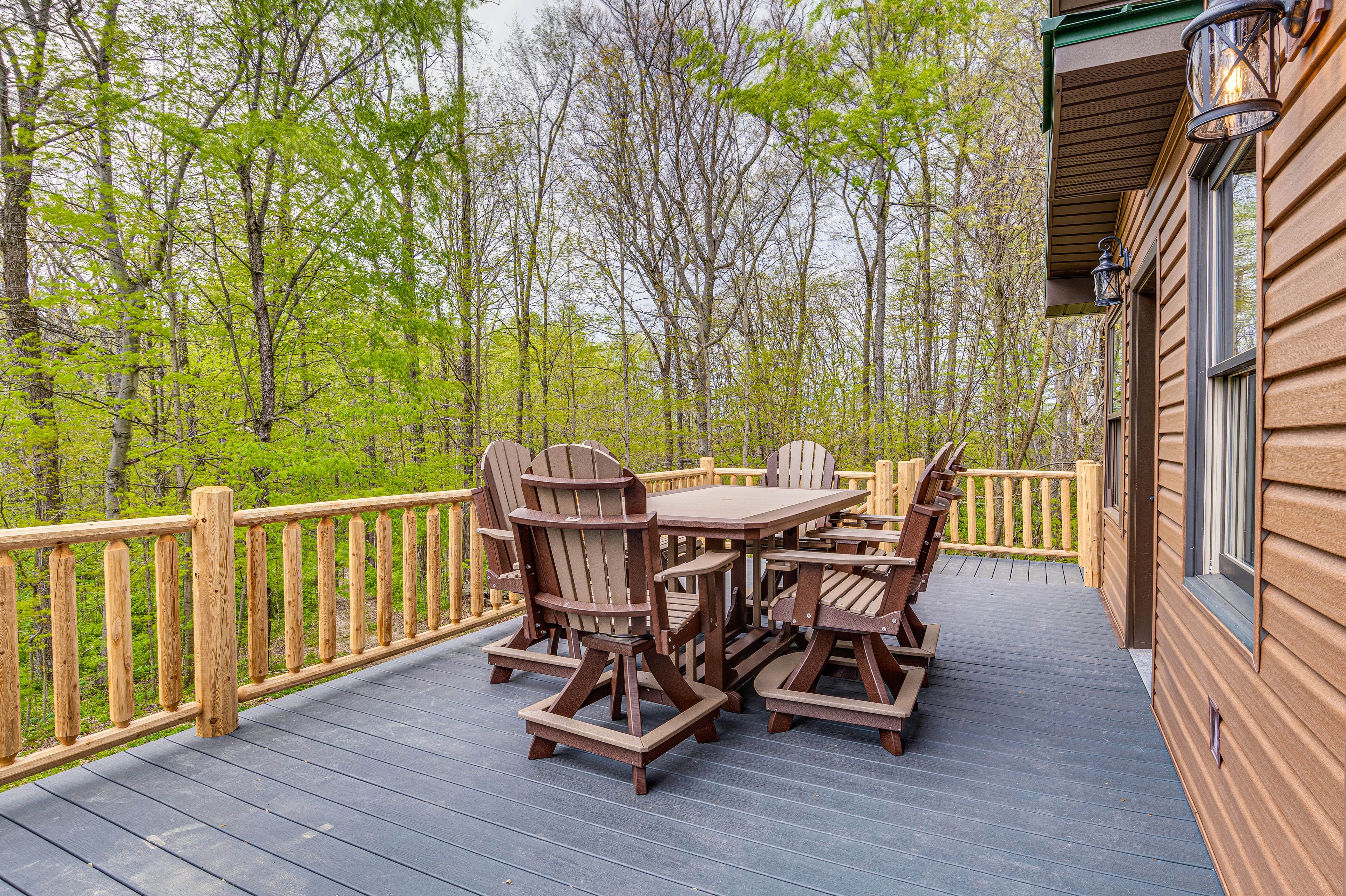 Side Deck | Gas Grill | 2-Story Home