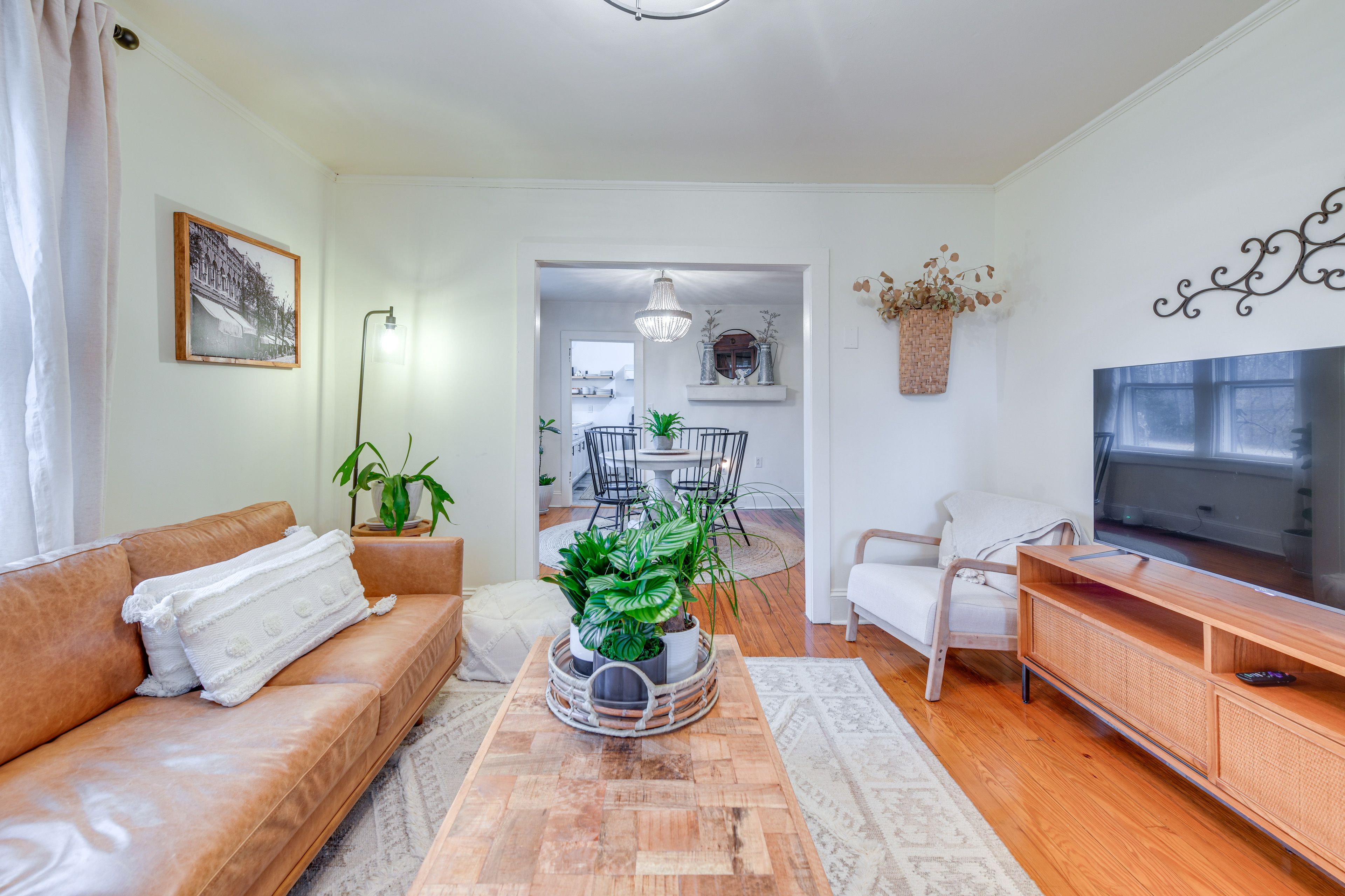 Farmville Vacation Rental | 2BR | 1BA | 1,550 Sq Ft | 3 Exterior Steps Required