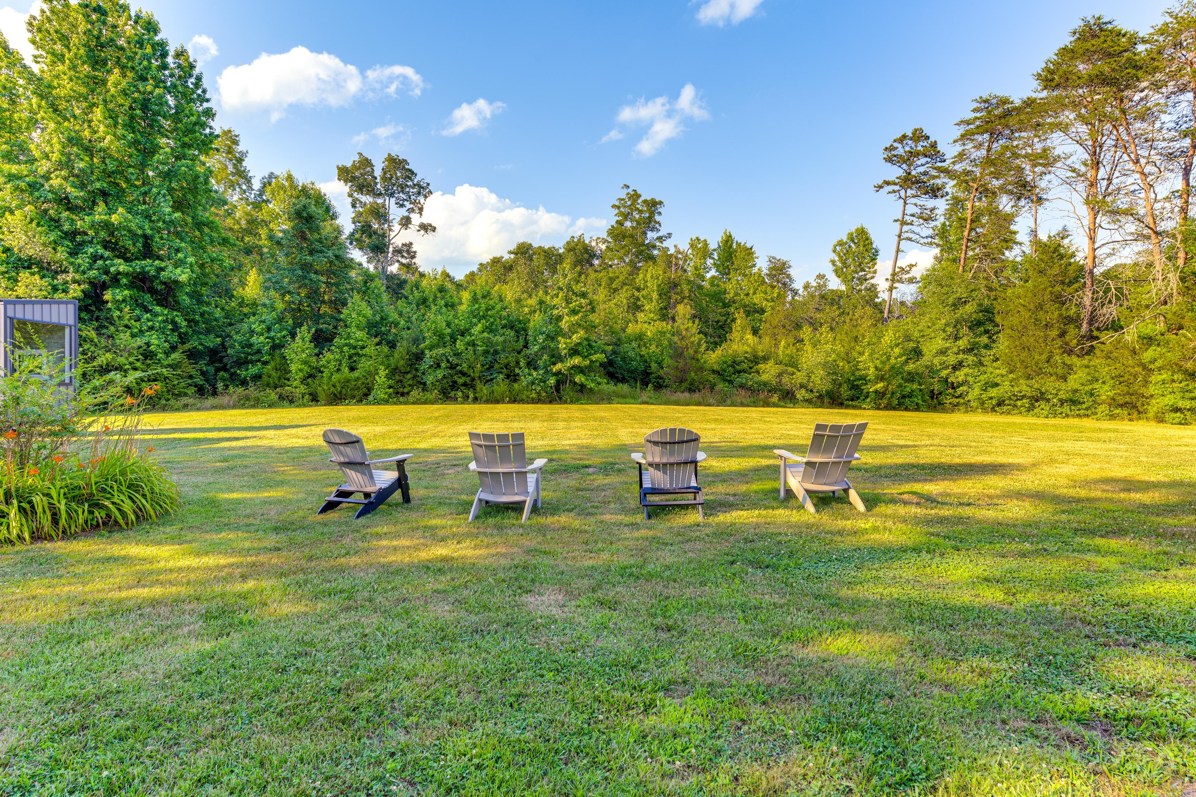 Yard | Outdoor Seating