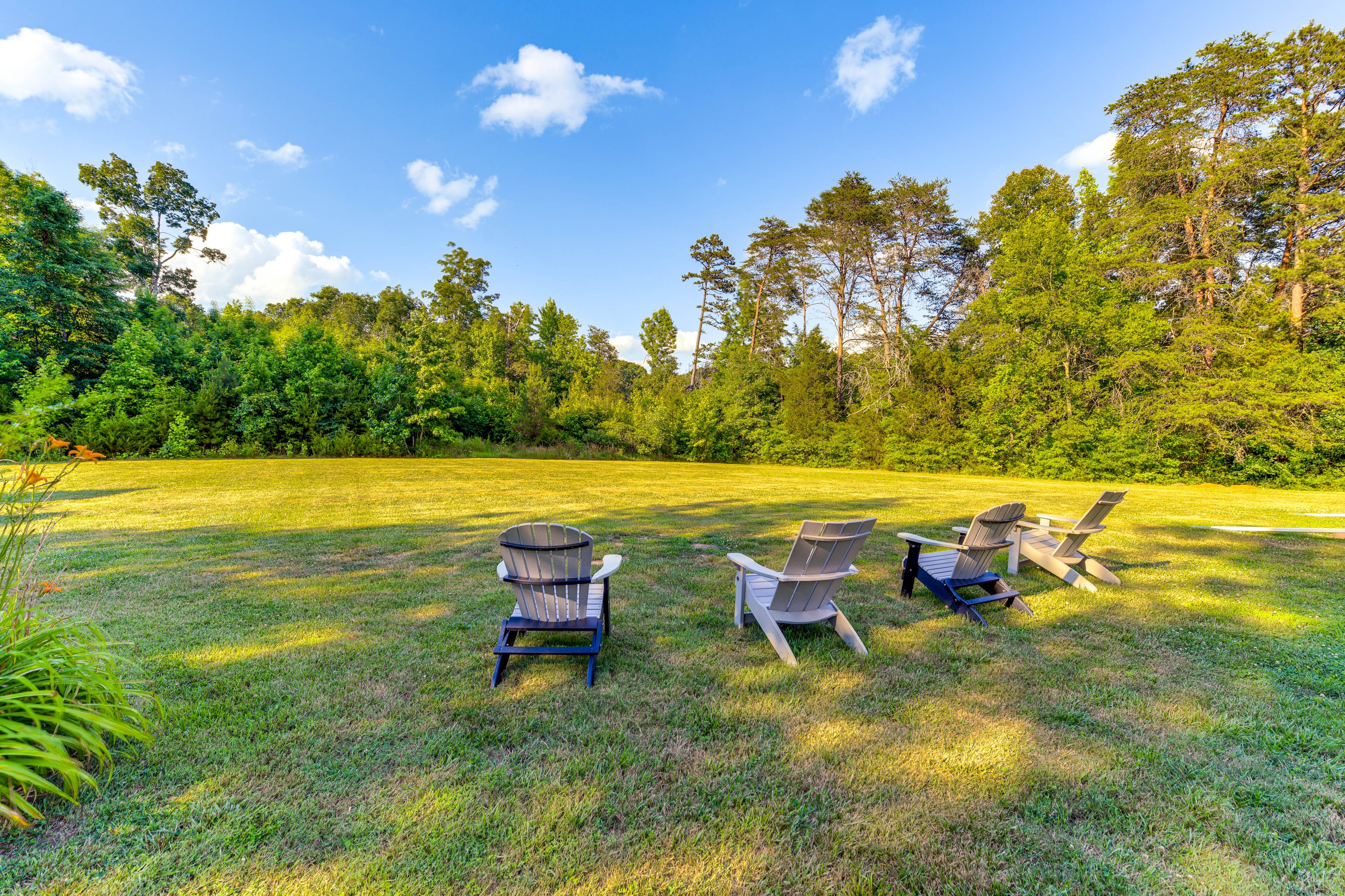 Yard | Seating