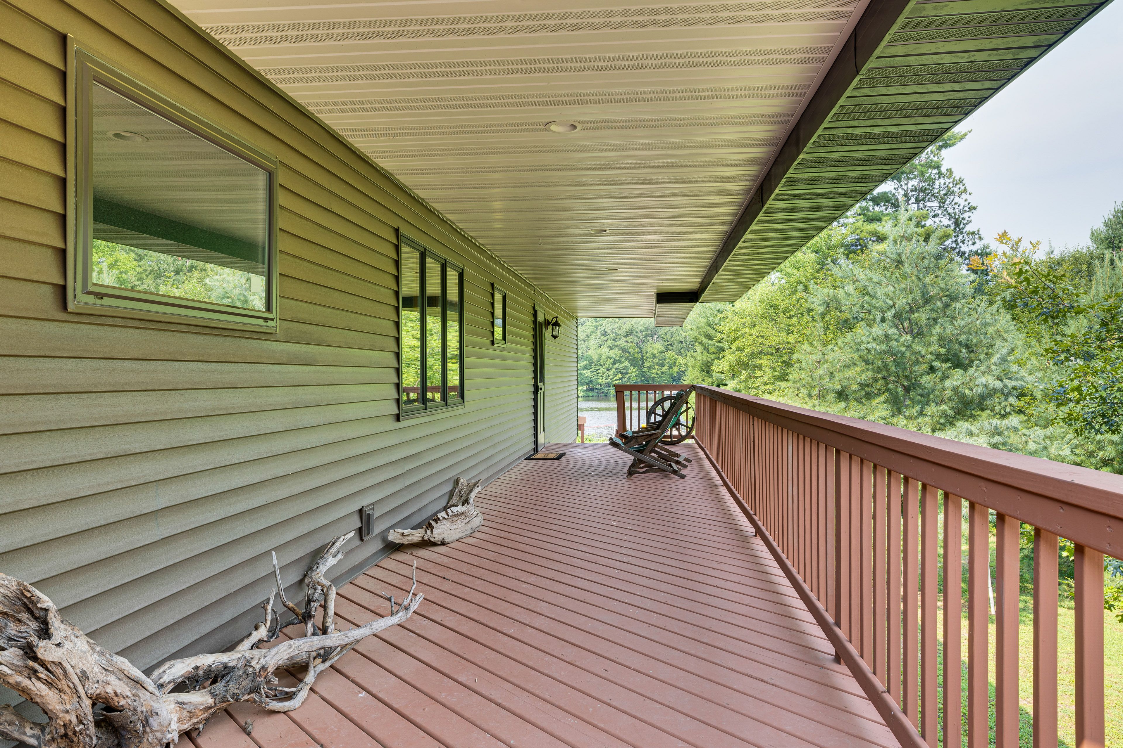 Porch | Entry