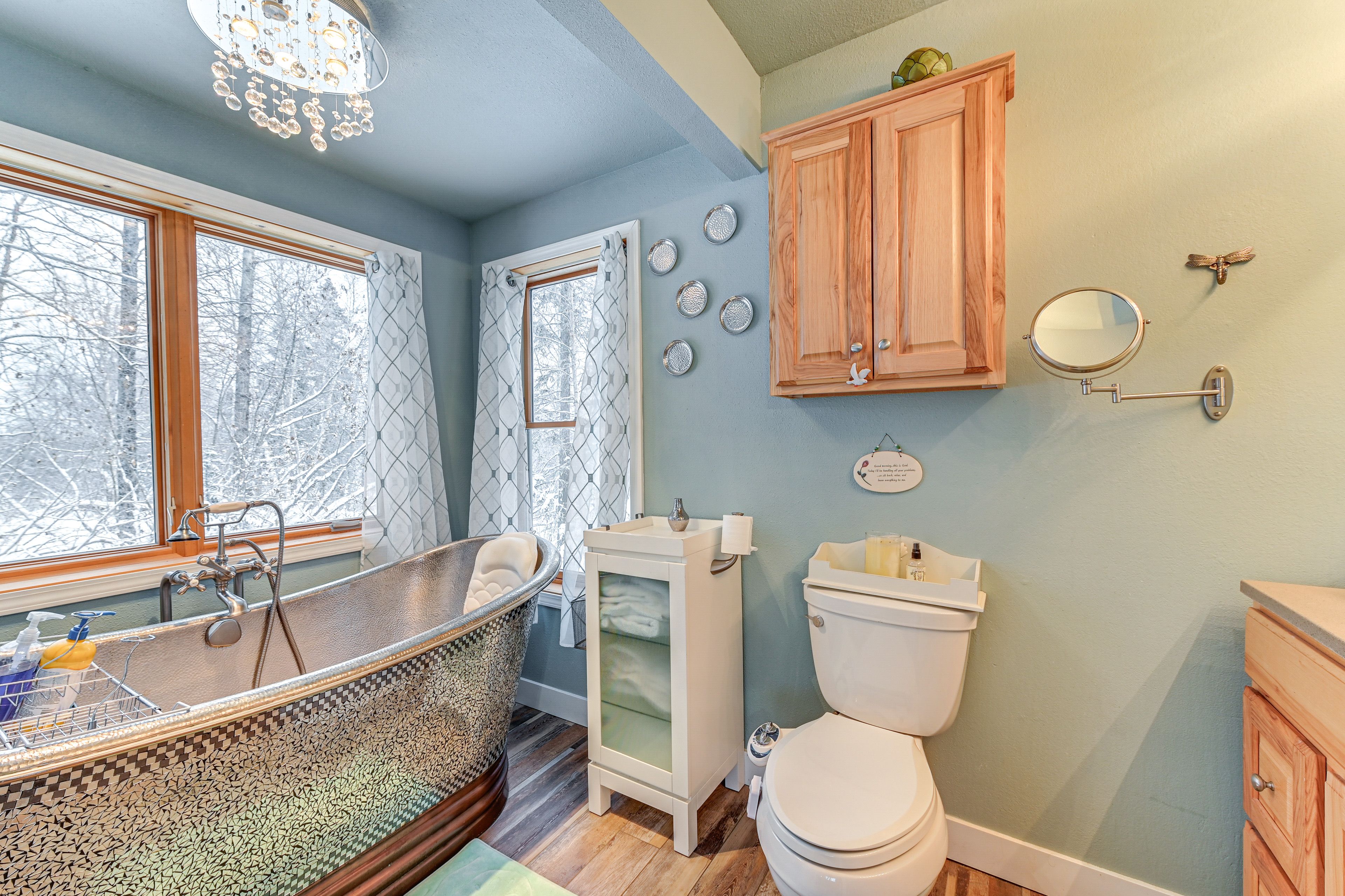 En-Suite Bathroom | 1st Floor | Complimentary Toiletries