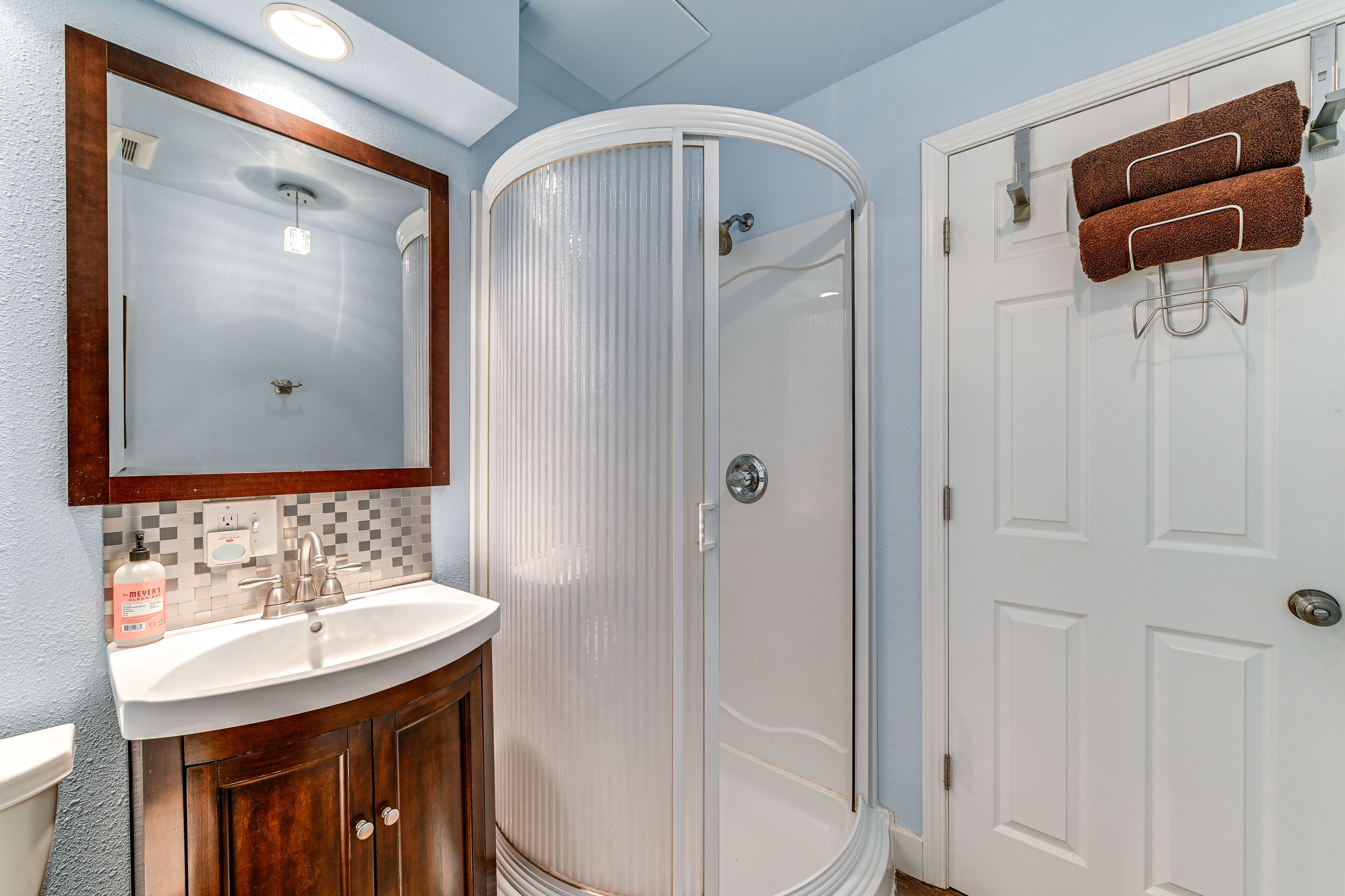 Full Bathroom | Lower Level