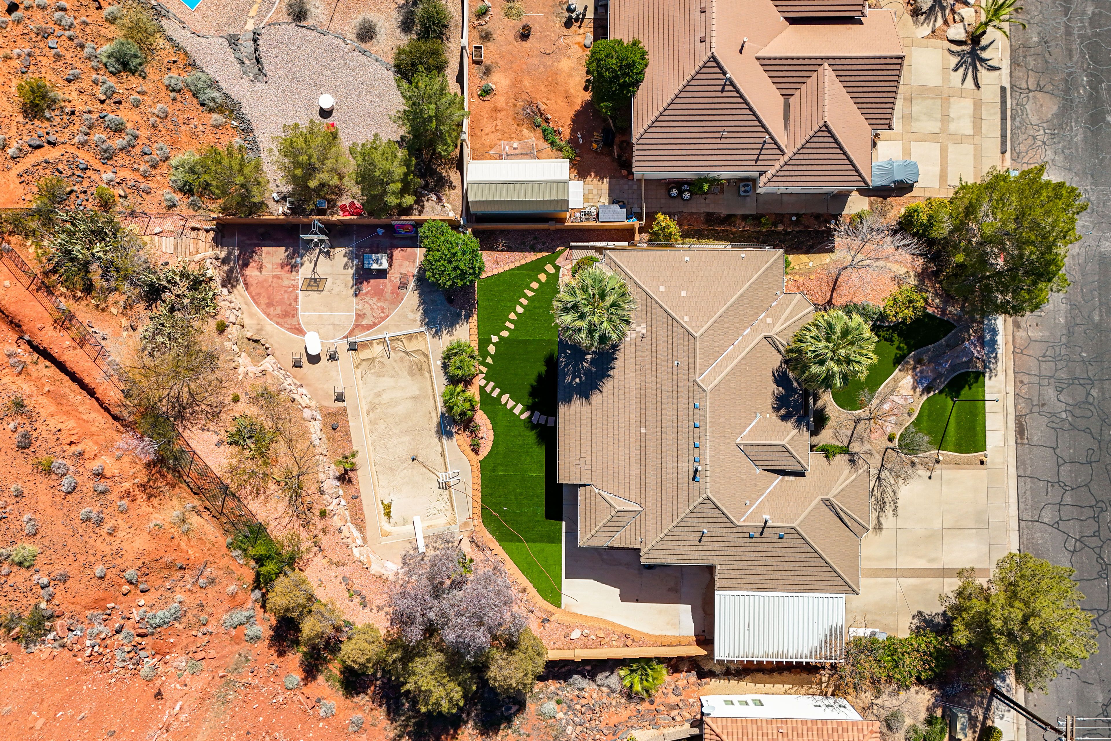 Parking | Driveway (3 Vehicles) | Carport (1 Vehicle)