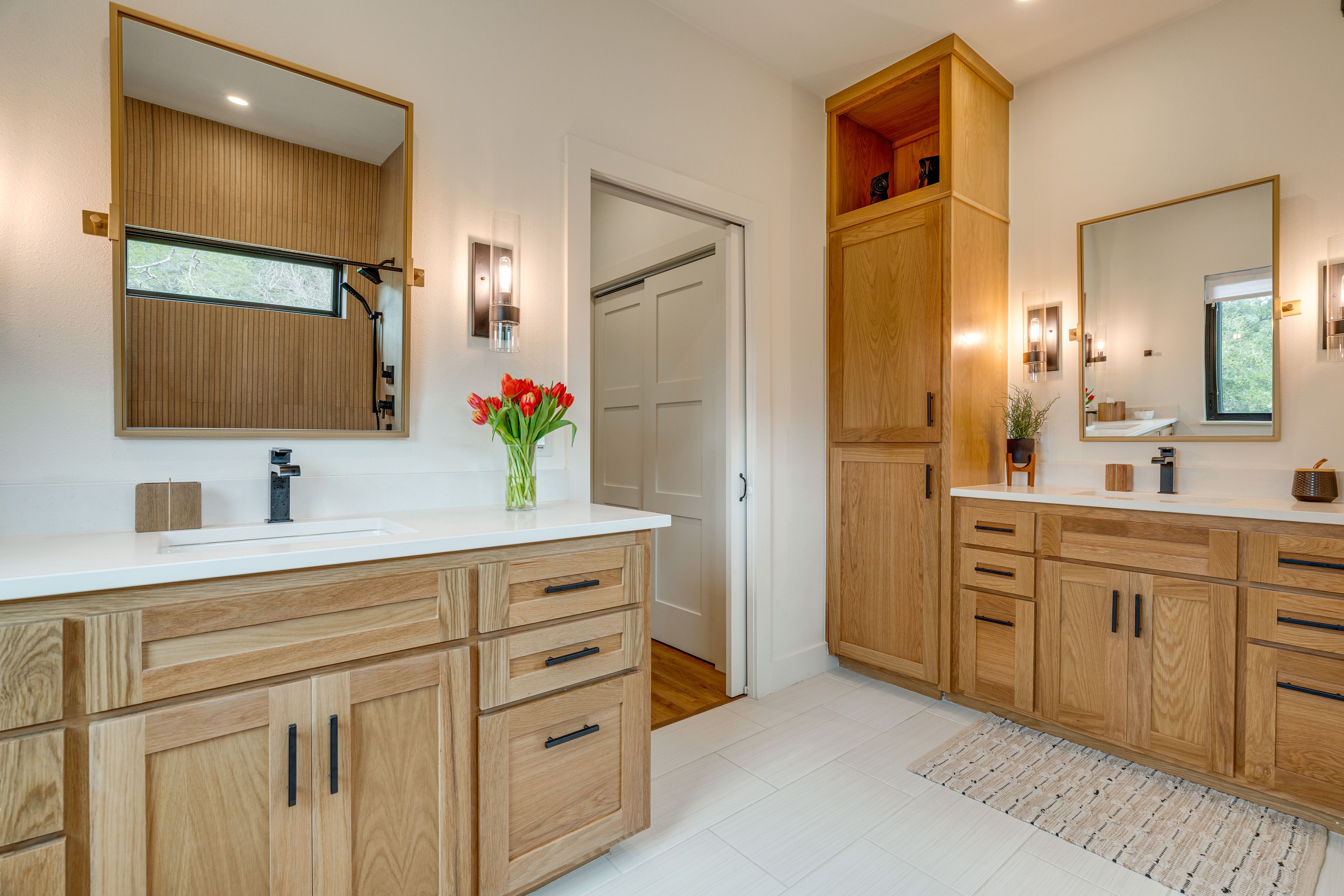 En-Suite Bathroom | Towels Provided