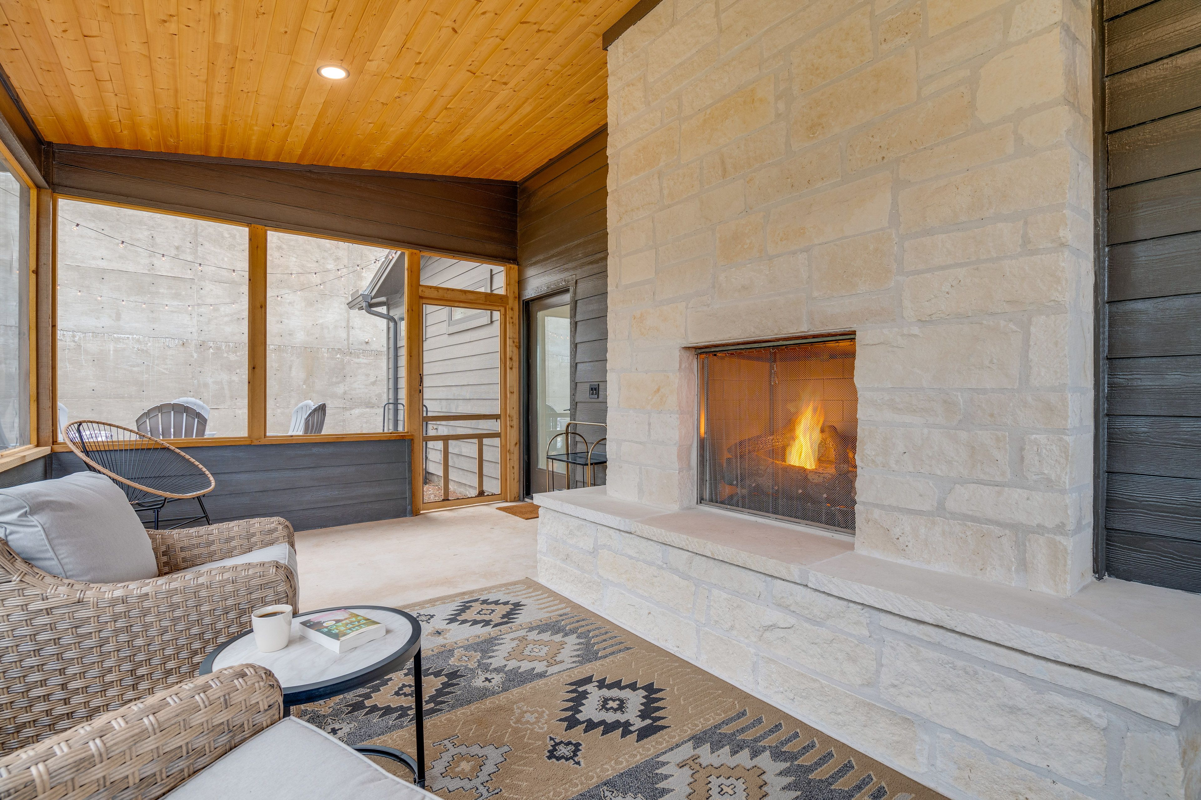 Screened-In Porch | Fireplace