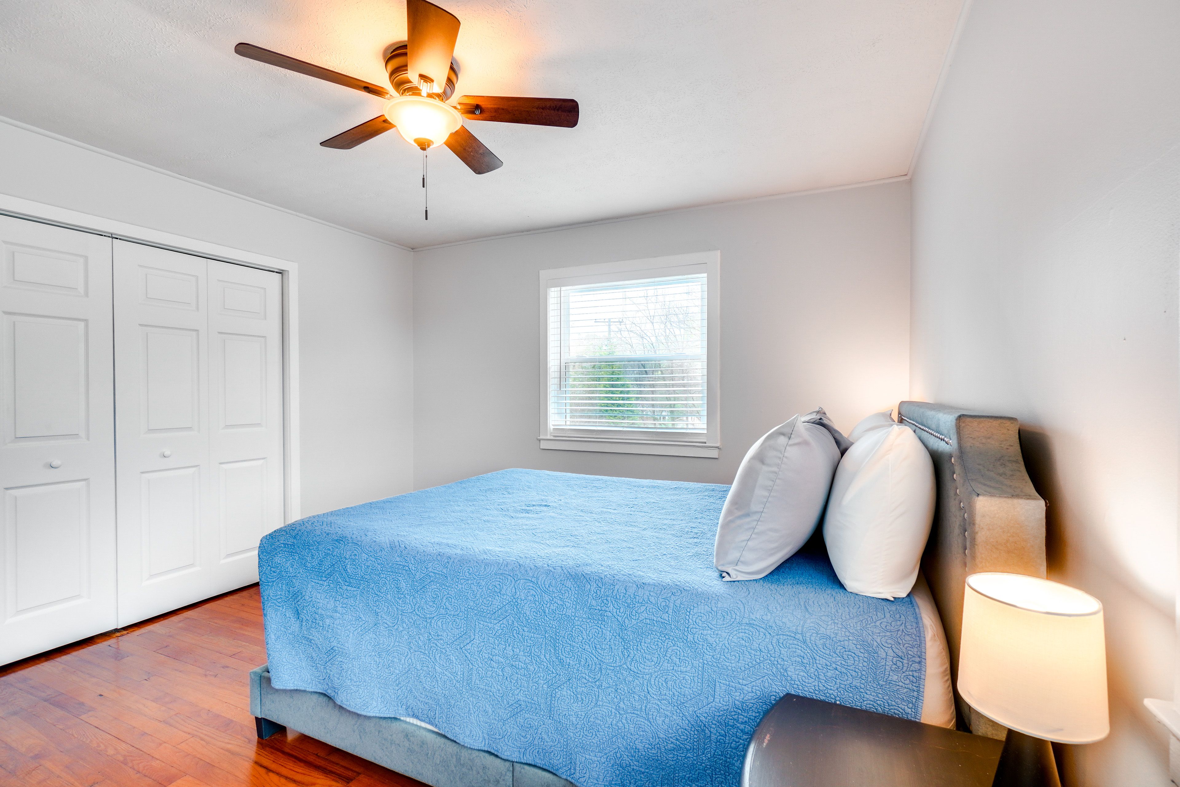 Bedroom 3 | Queen Bed