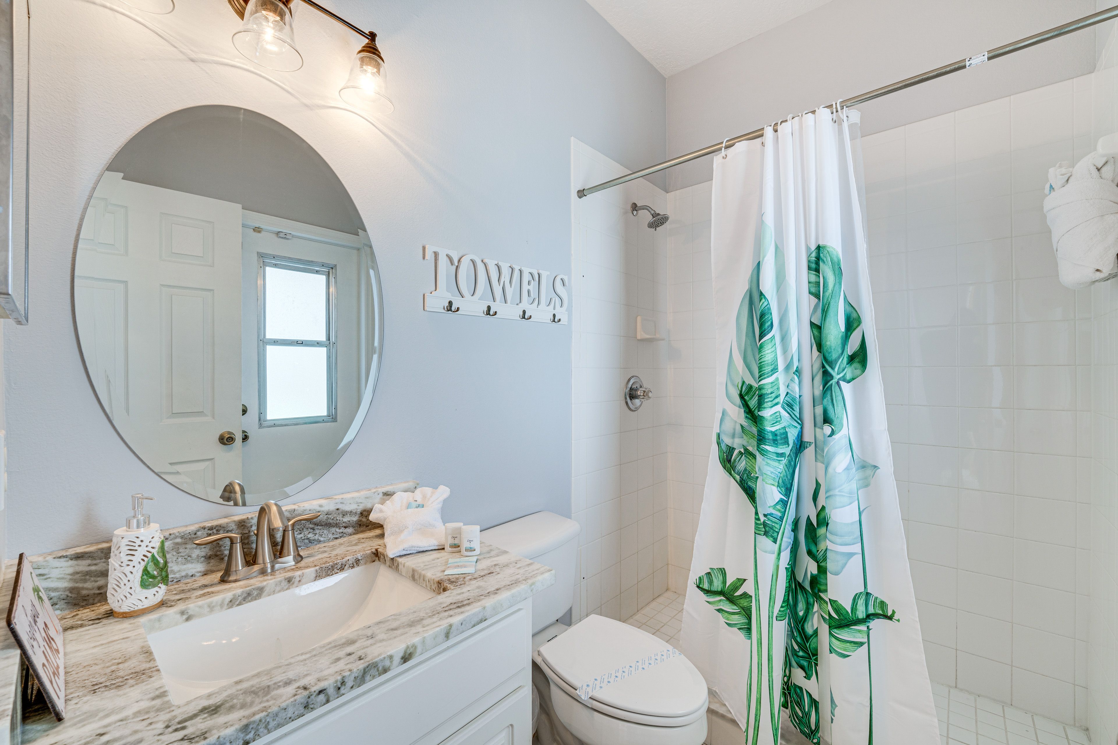 Full Bathroom