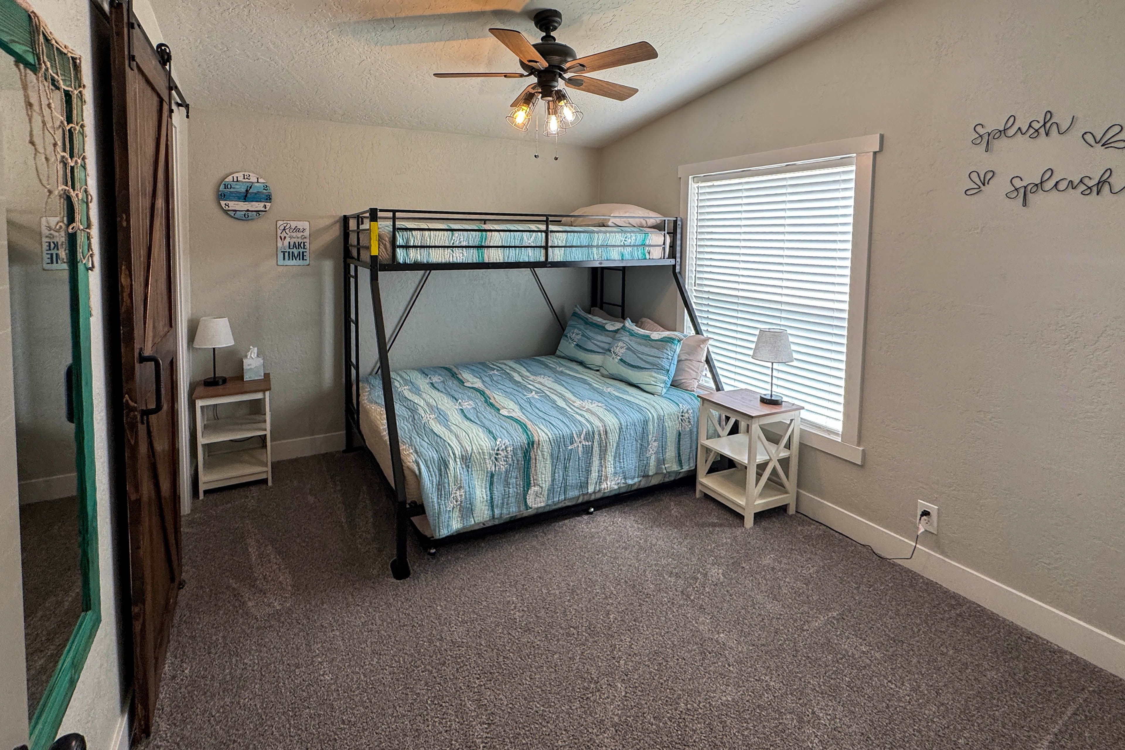 Bedroom 4 | Twin XL/Queen Bunk Bed w/ Twin Trundle