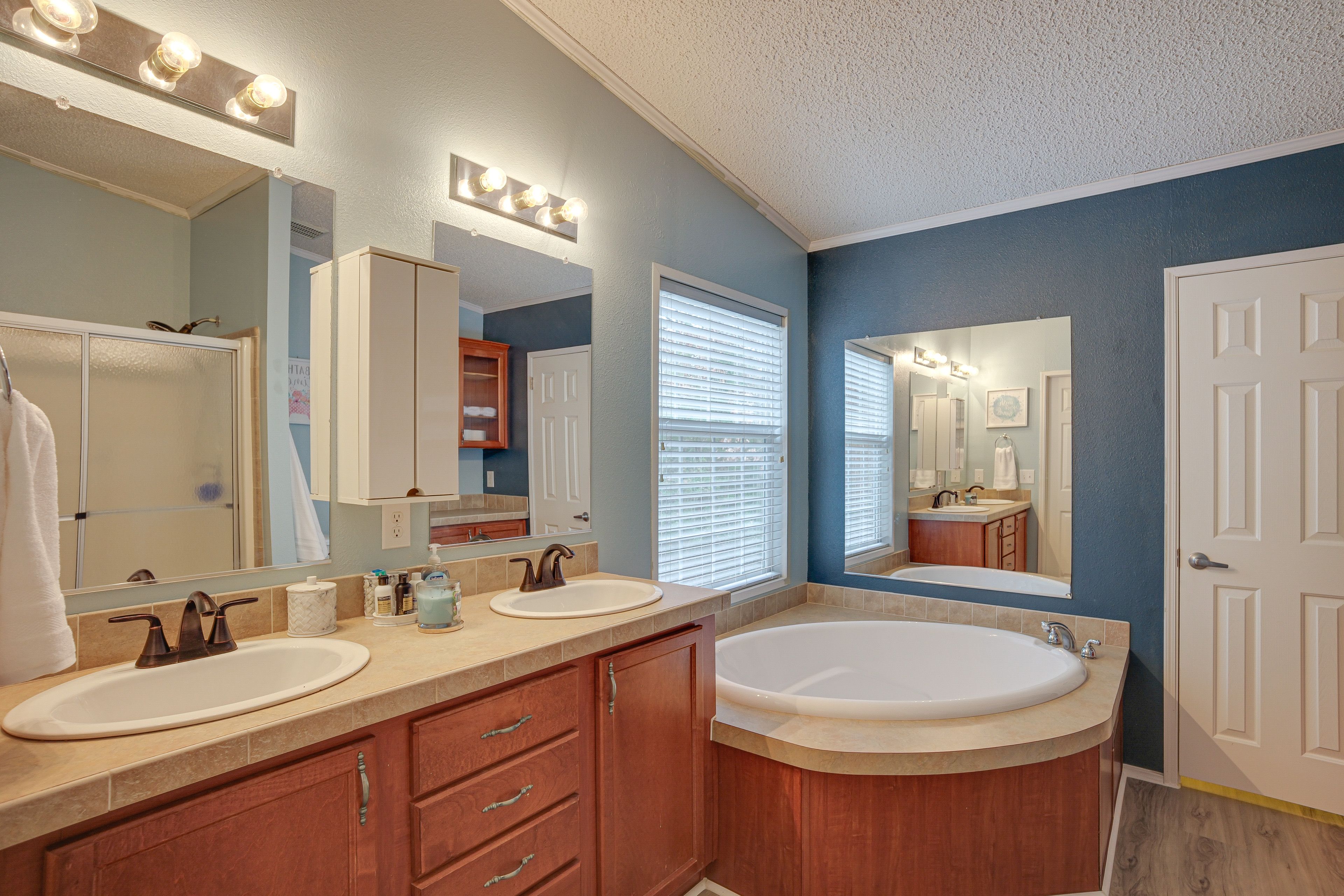 En-Suite Bathroom | Towels | Hair Dryer