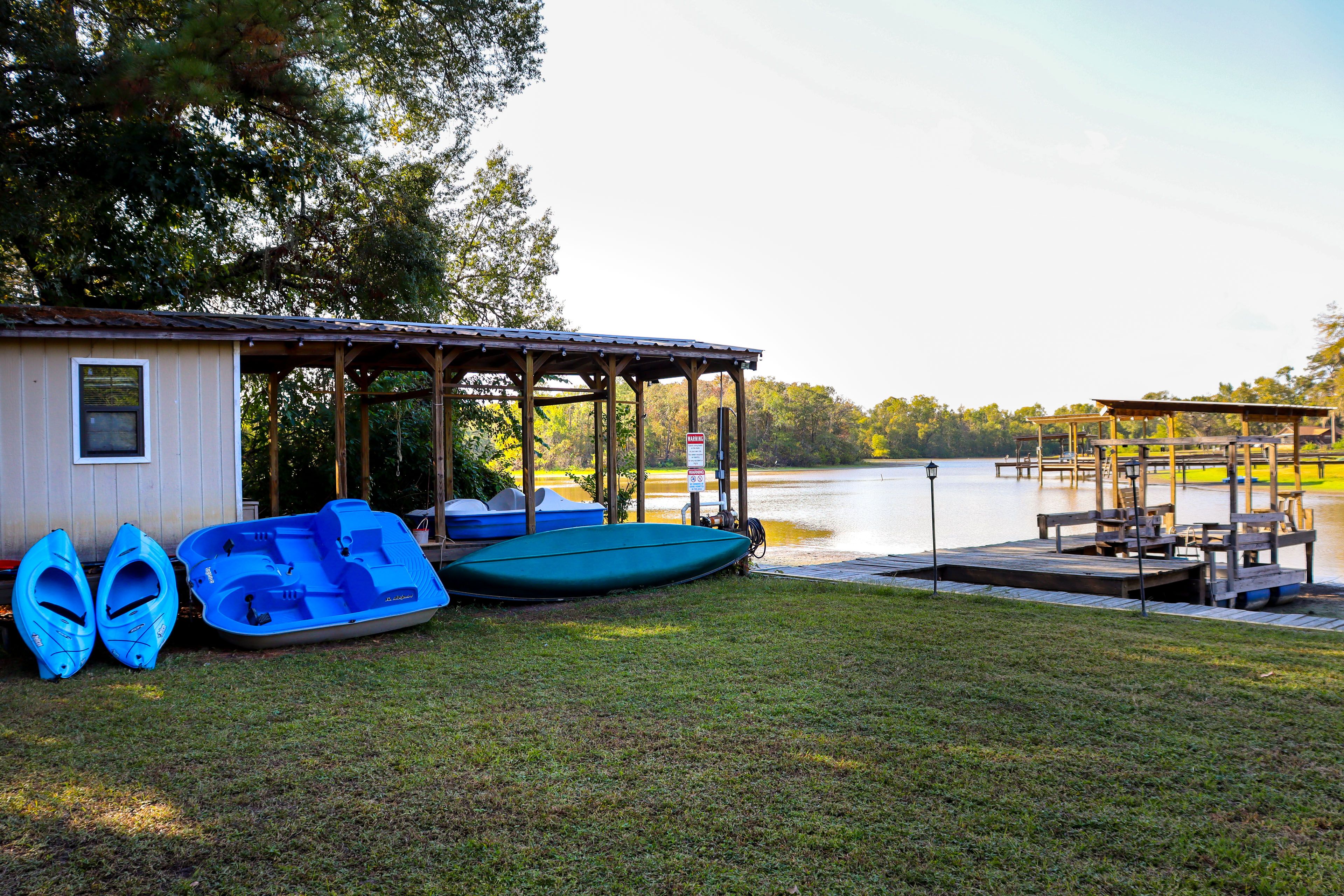 Lakefront | 2 Pedal Boats