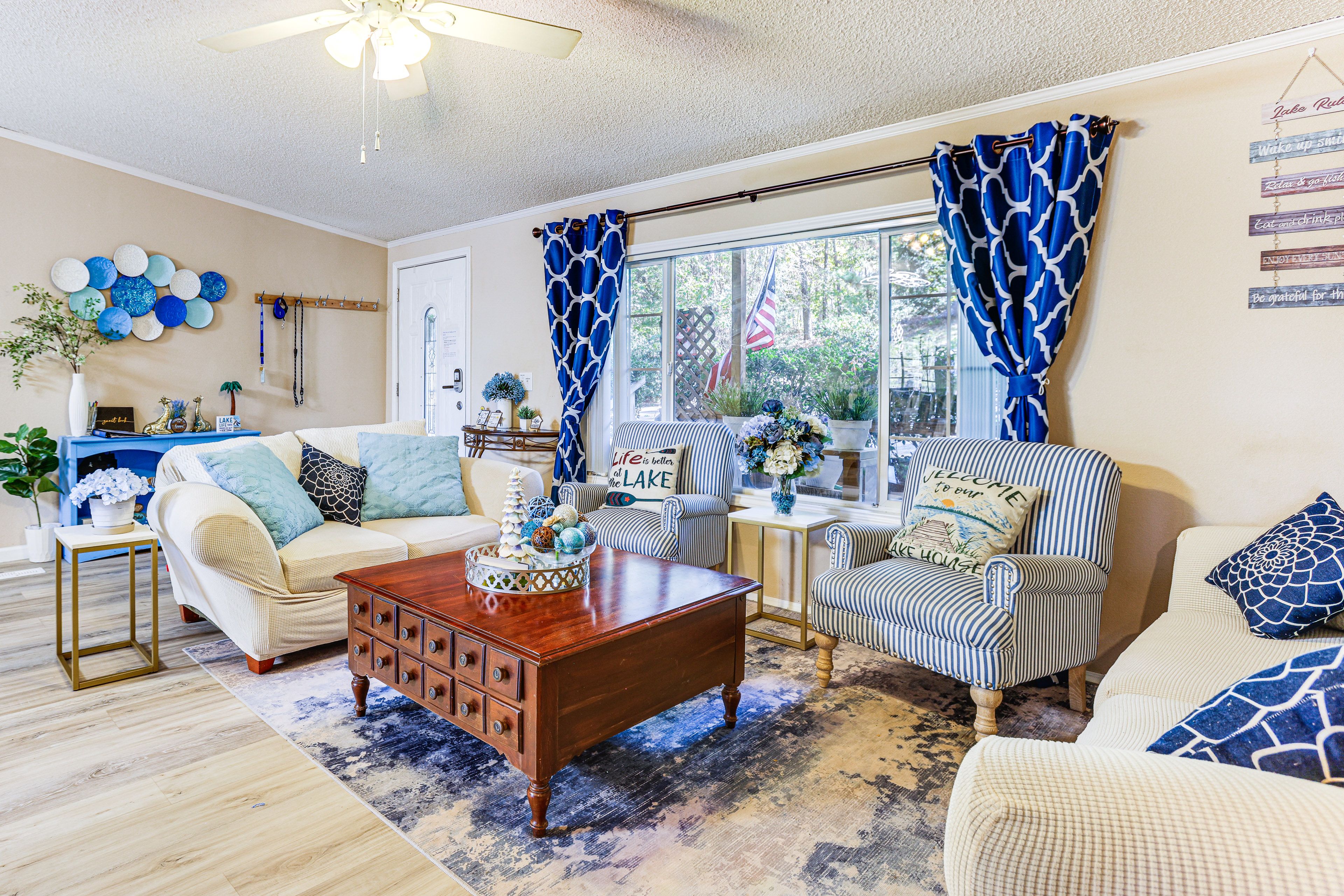 Family Room | Smart TV | Free WiFi | Central A/C