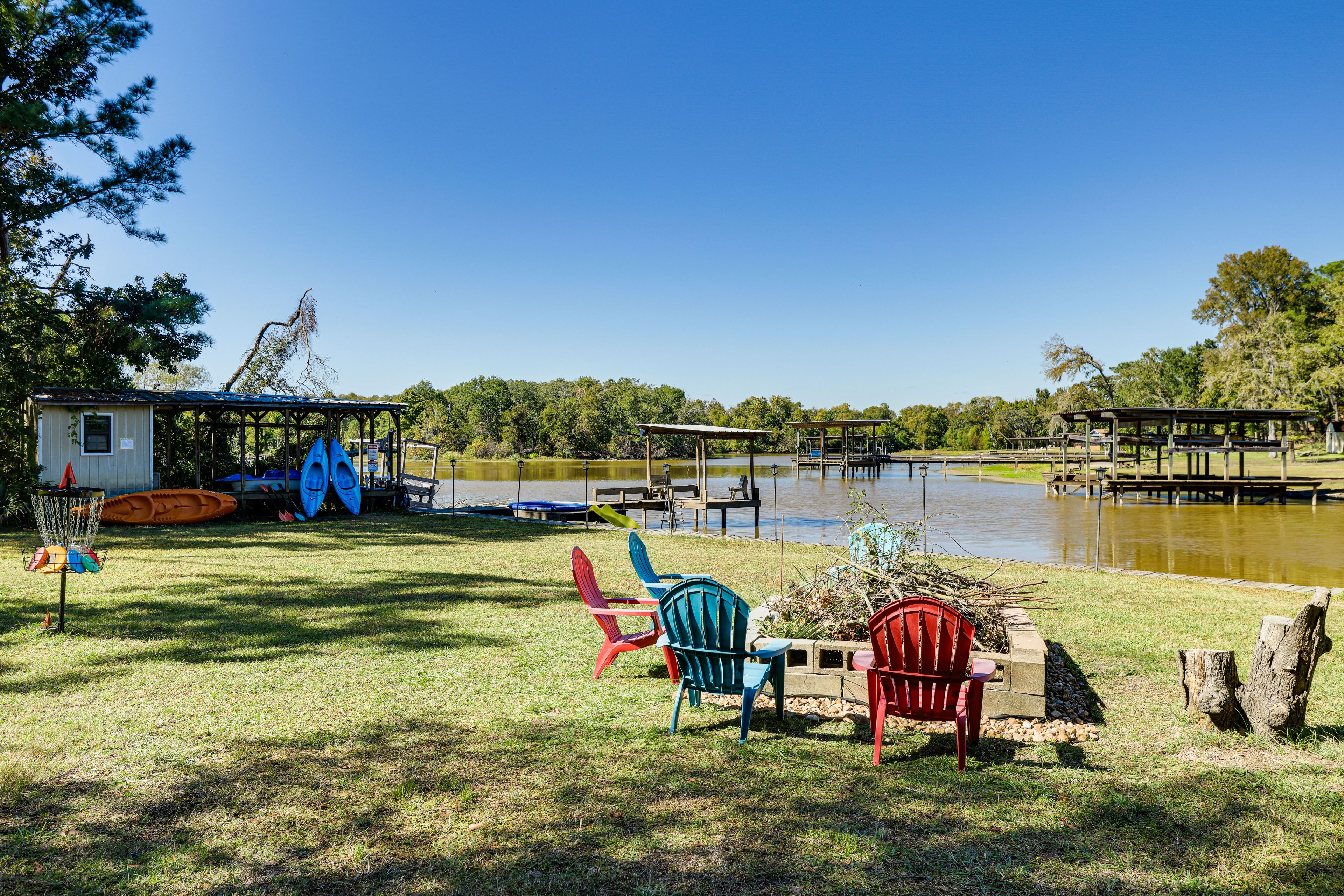 Huntsville Vacation Rental | 5BR | 2BA | 2,280 Sq Ft | Step-Free Access via Ramp