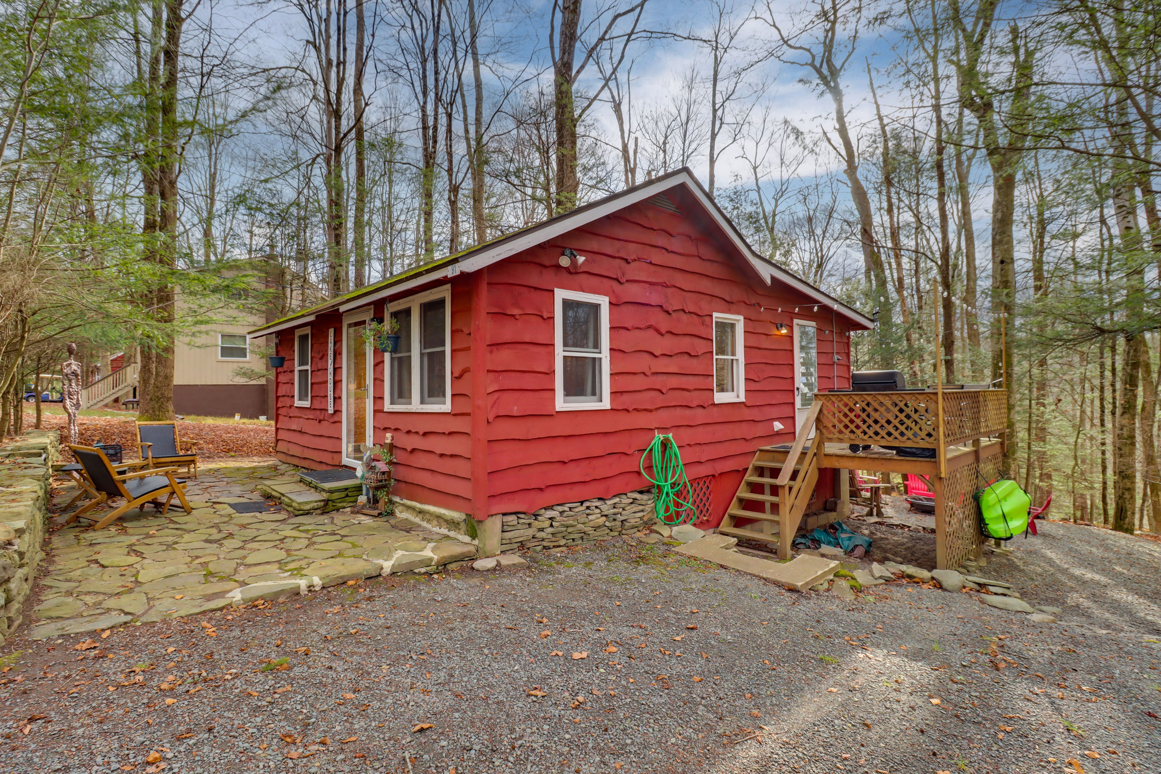 Parking | Driveway (2 Vehicles)