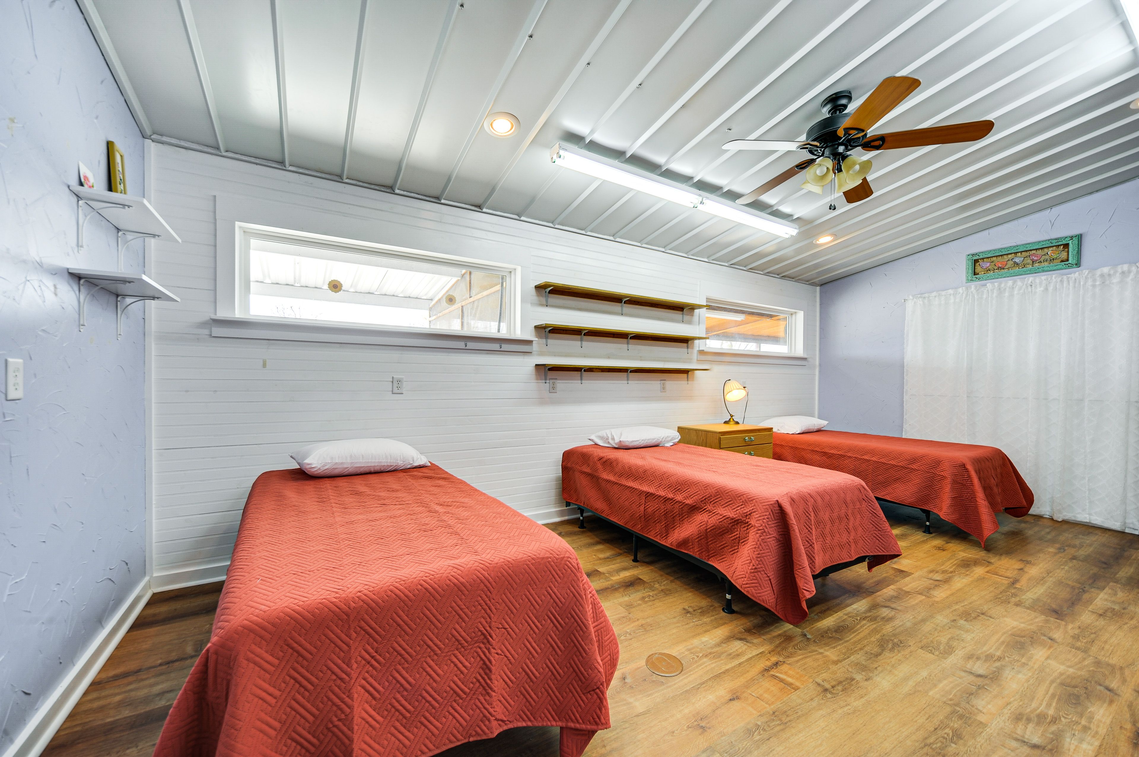 Bedroom 3 | 3 Twin Beds