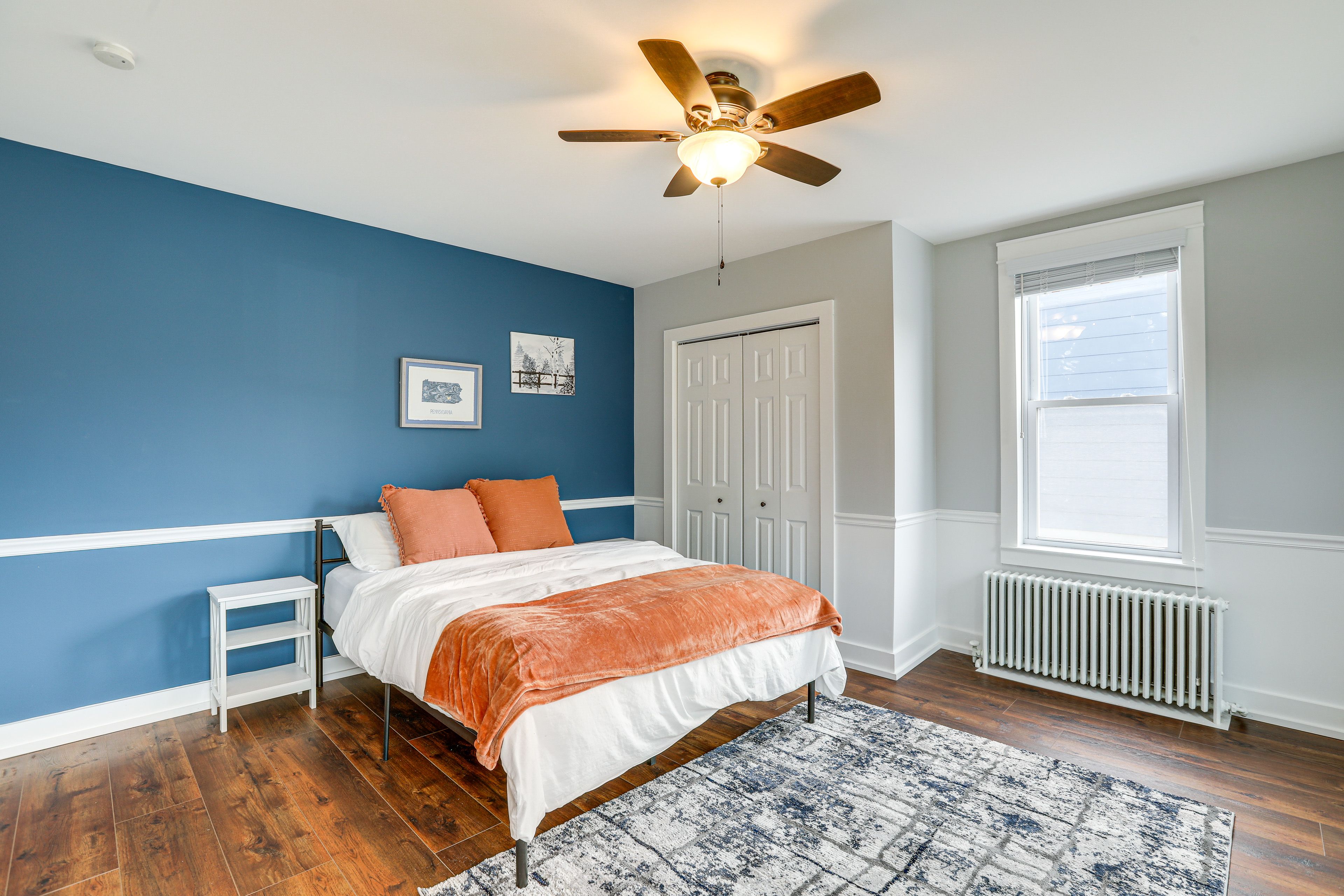 Bedroom 1 | 1st Floor | Queen Bed | Linens Provided