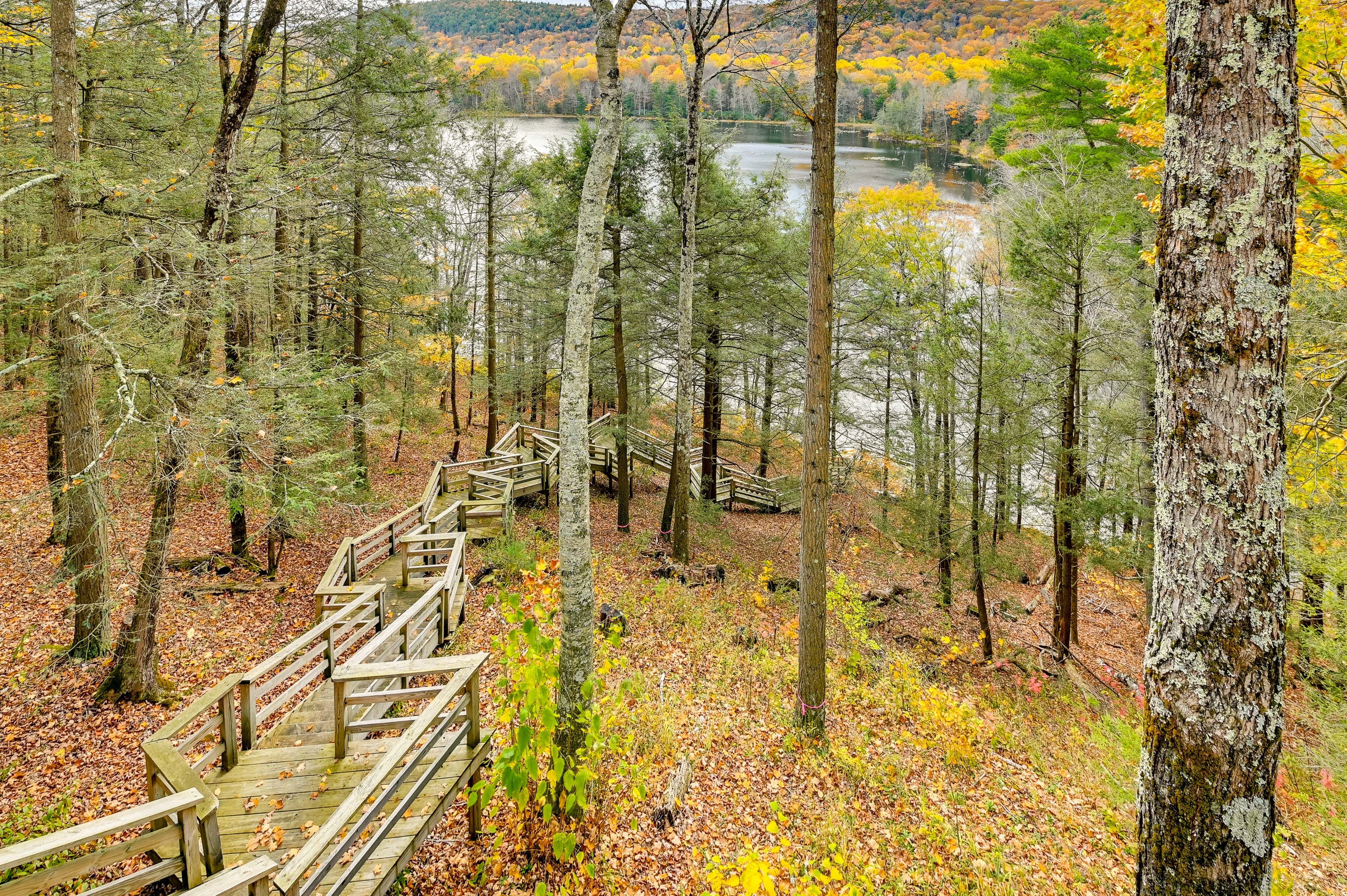 Walkway to Water Access | 151 Stairs