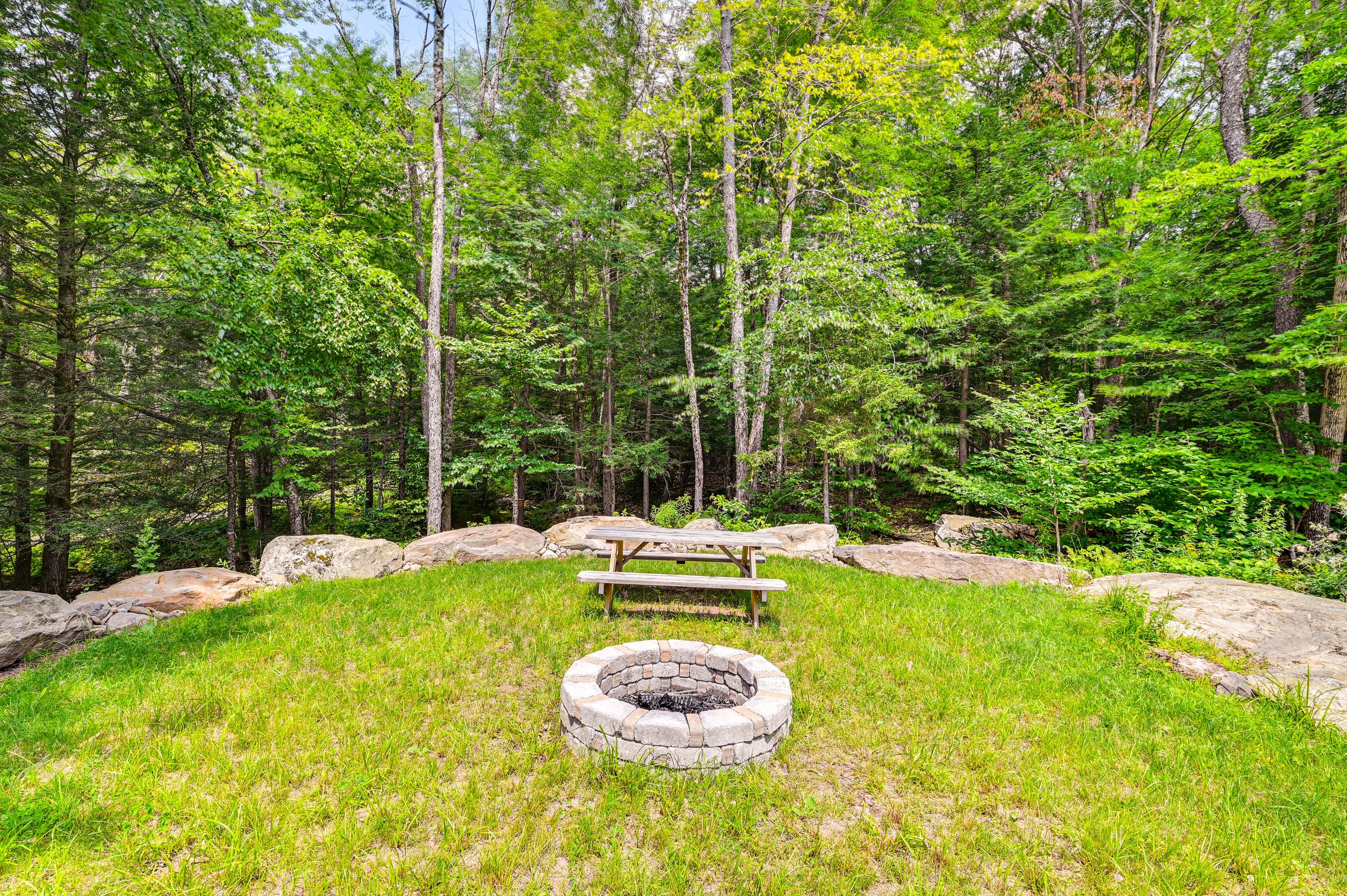 Yard | Fire Pit