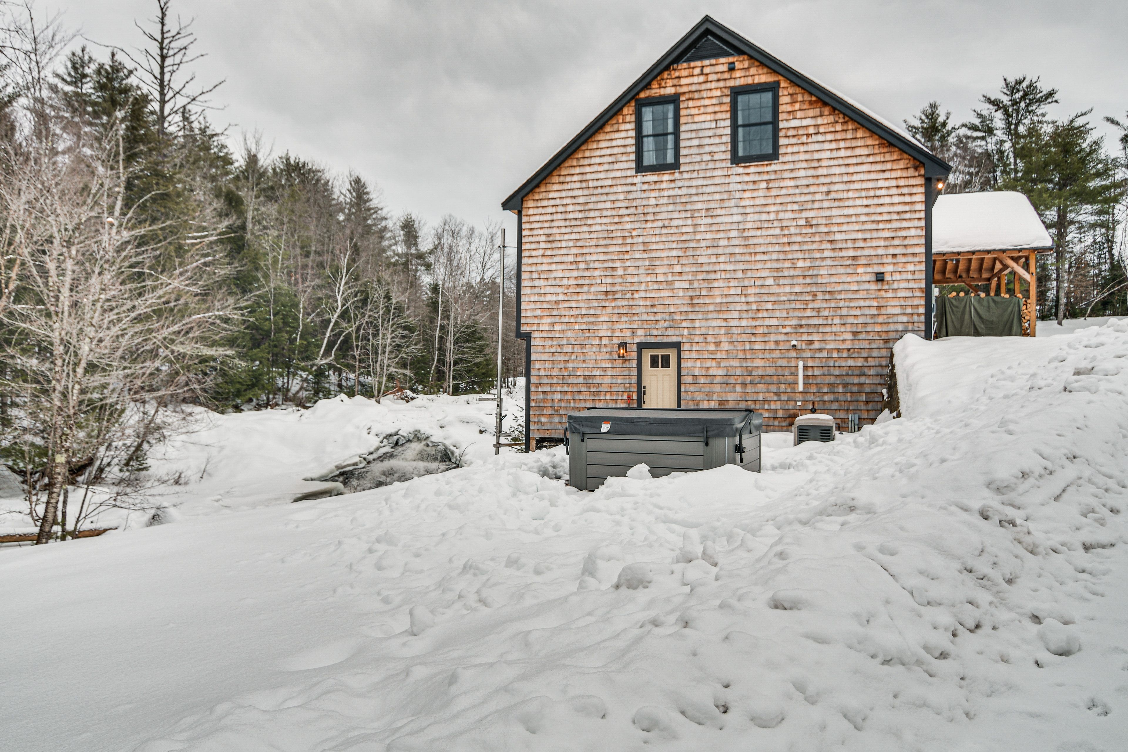 House Exterior | Private Hot Tub | Deck | Gas Grill