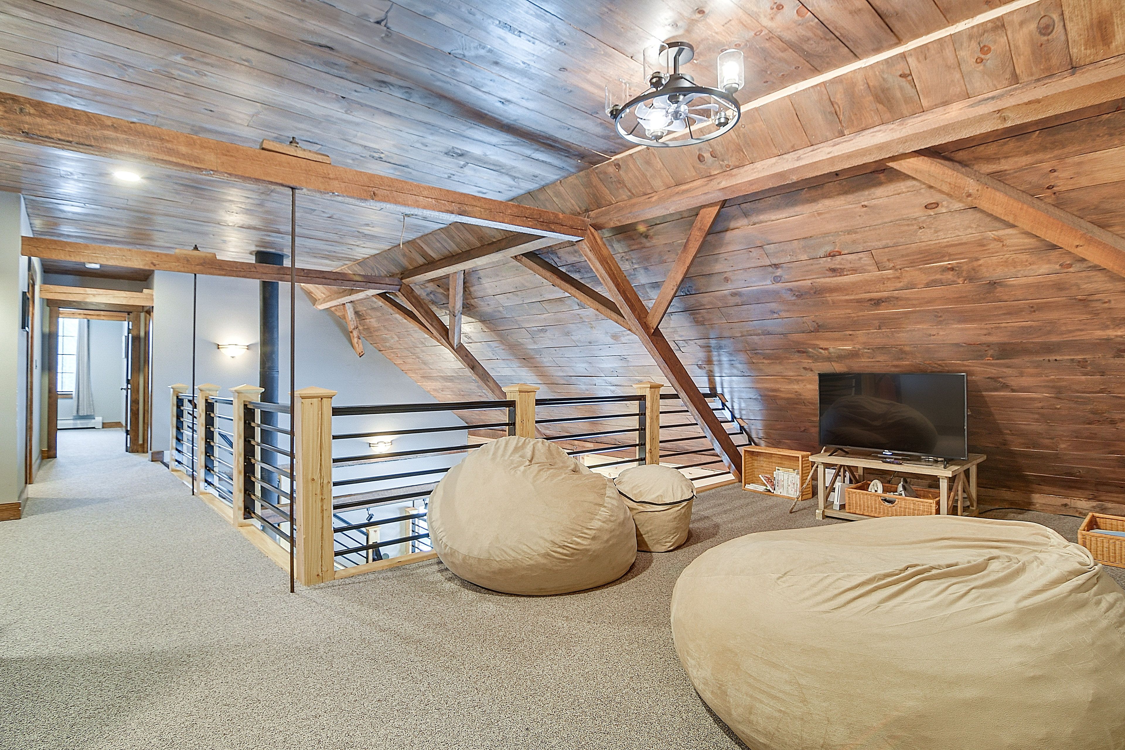 Loft | Flat-Screen TV | Nintendo Console | 2nd Floor