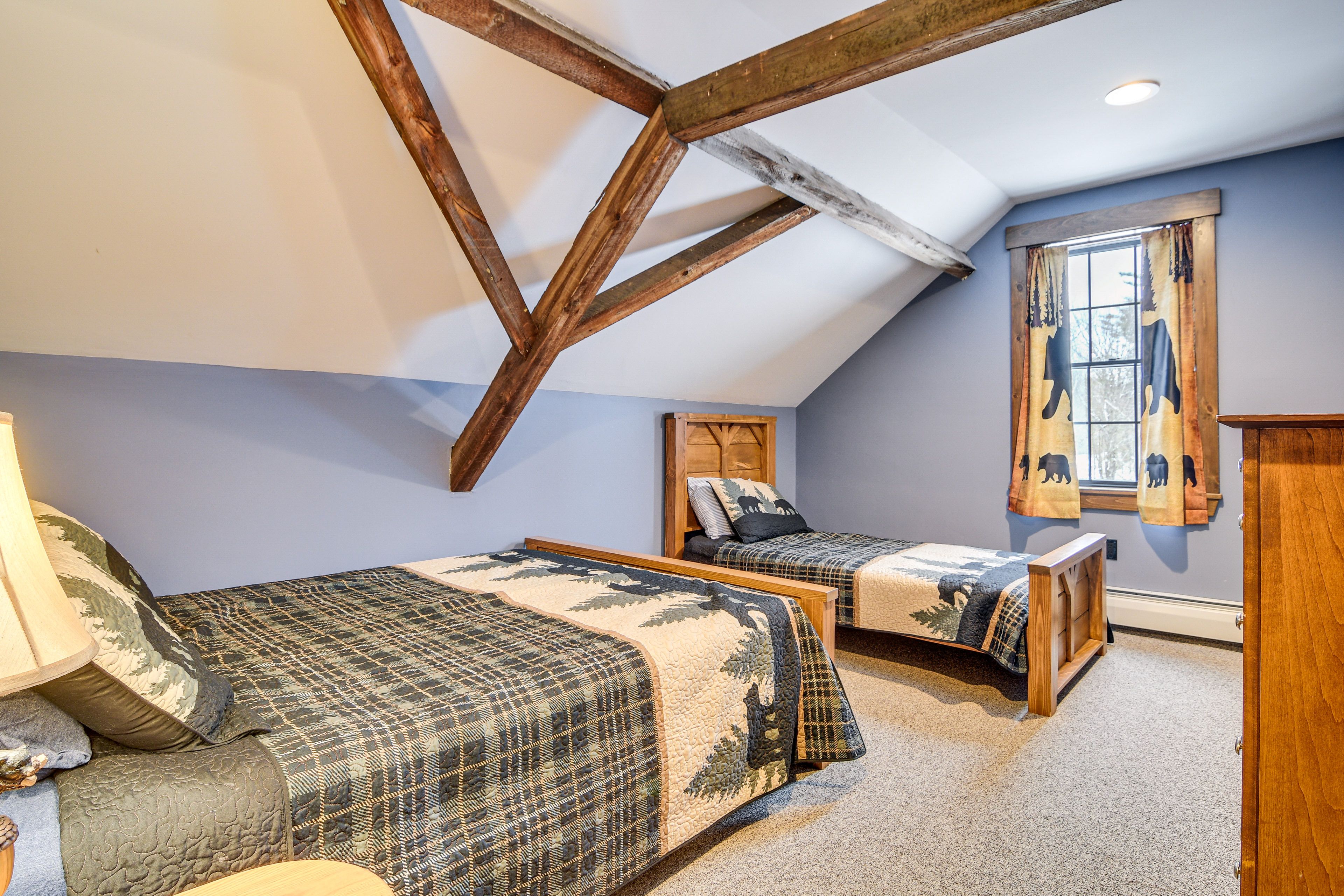 Bedroom 3 | Queen Bed | Twin Bed | 2nd Floor