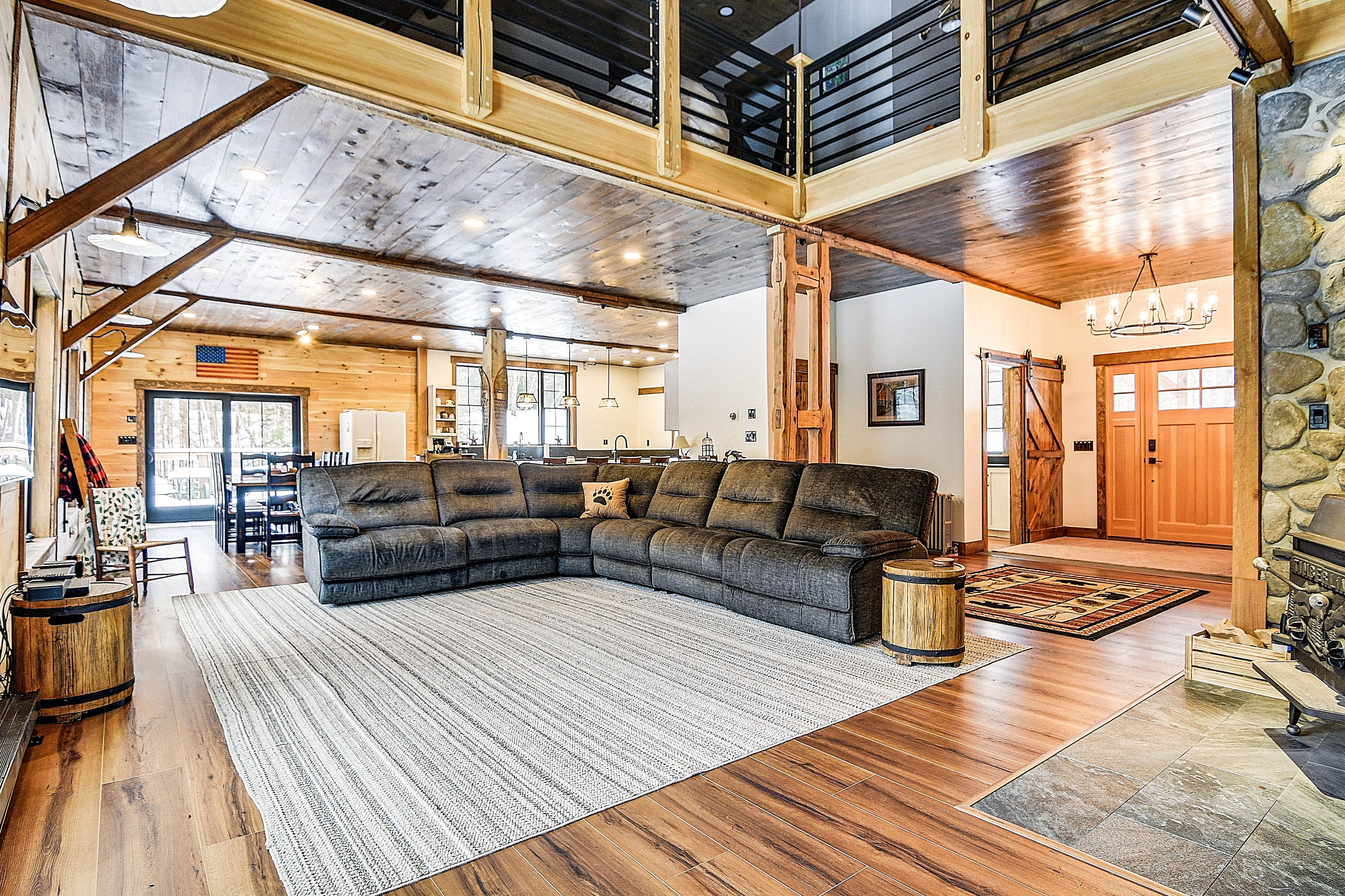 Living Room | Flat-Screen TVs | Video Library