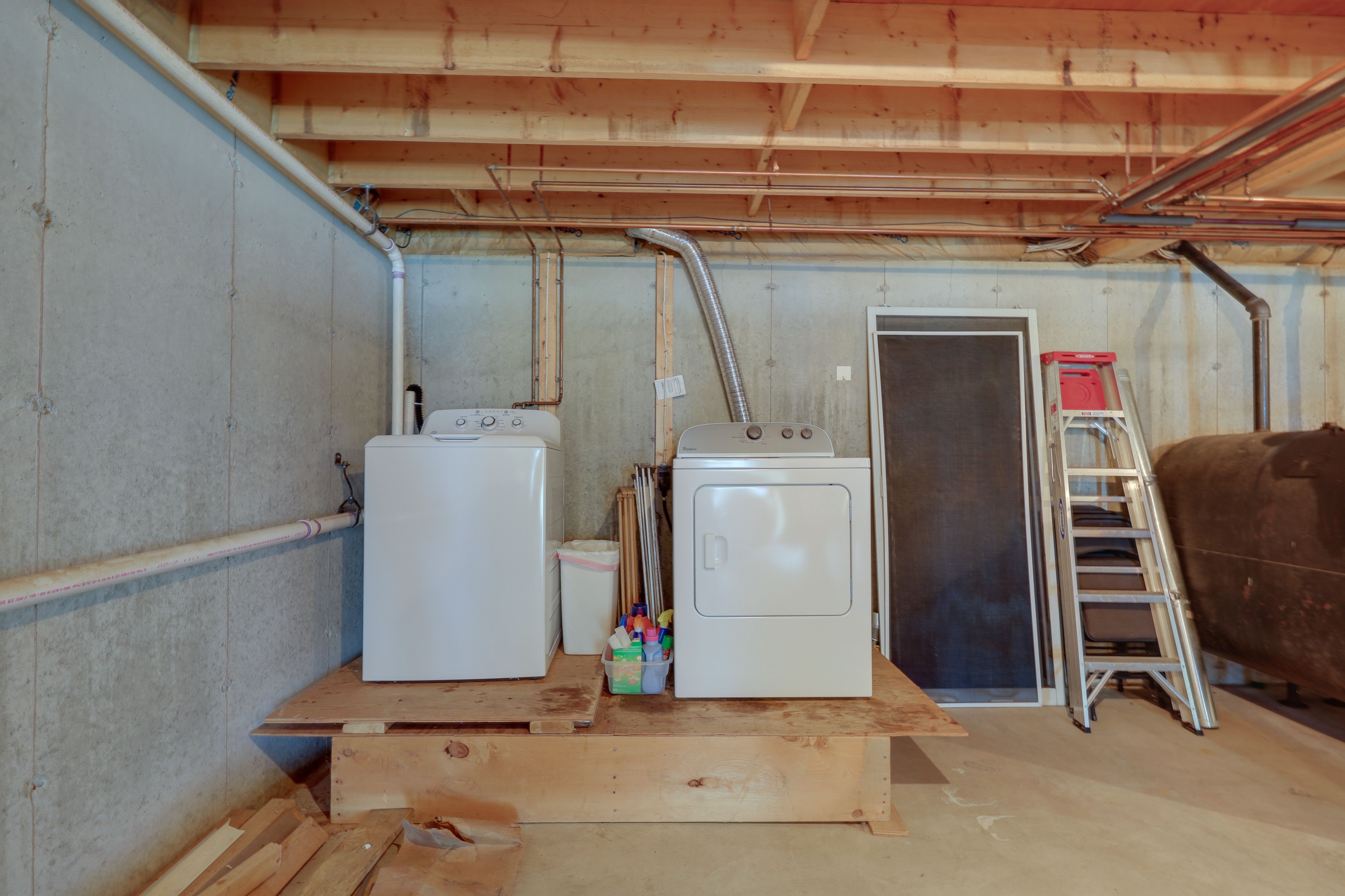 Washer & Dryer | Lower Level