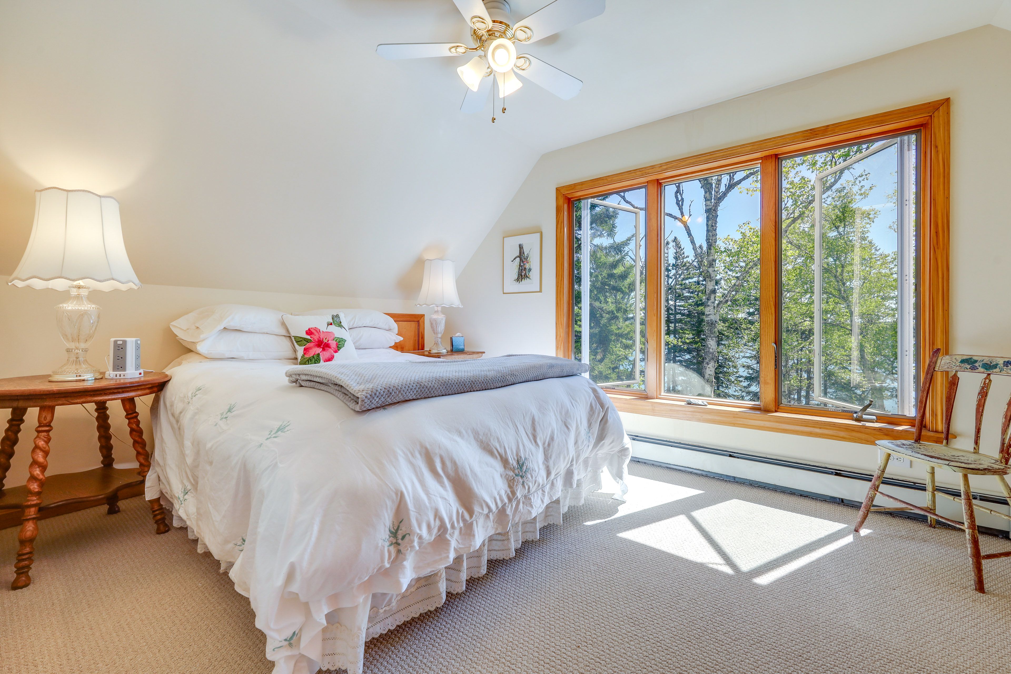 Bedroom 1 | Upper Level | Queen Bed | Linens Provided | Ocean View