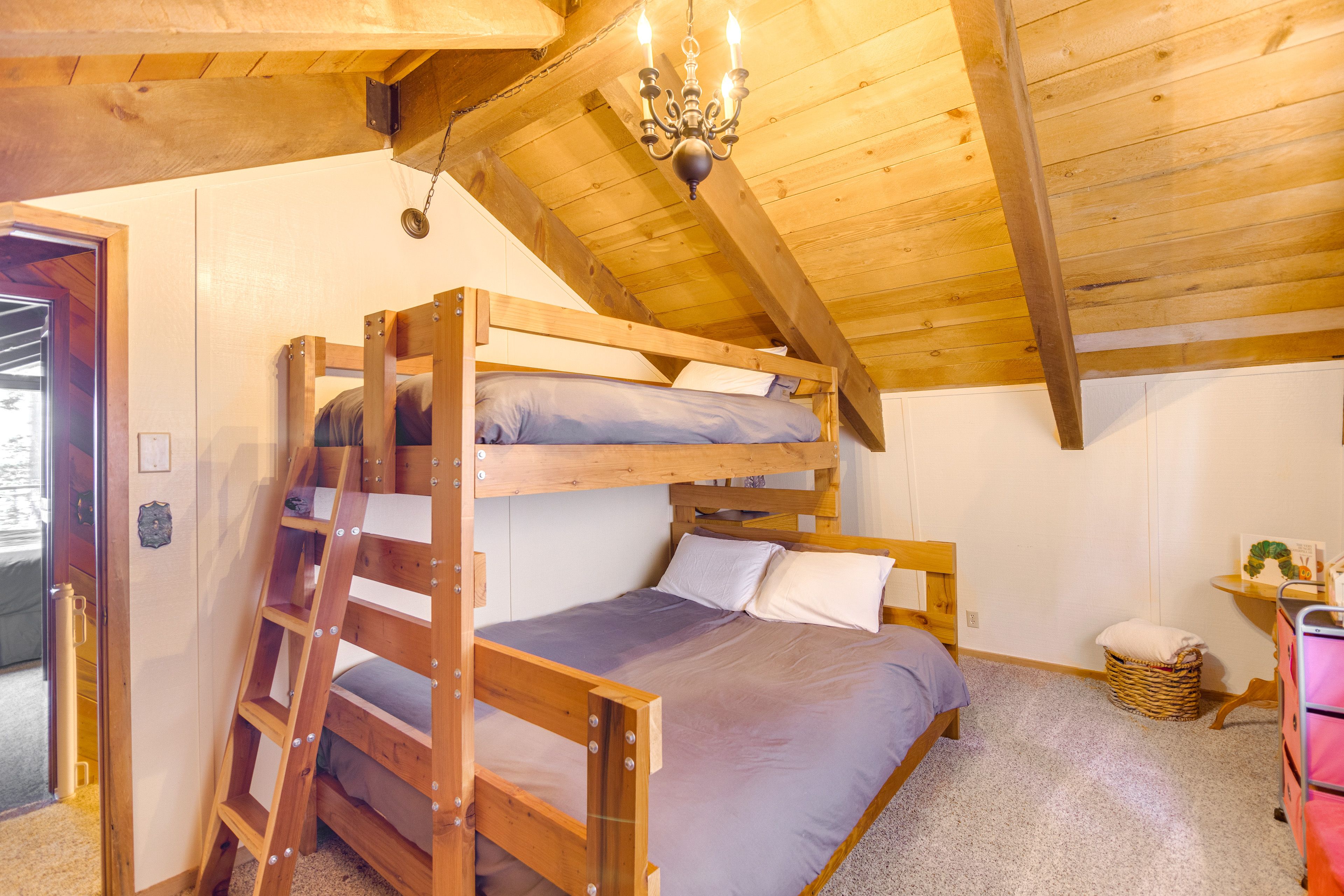 Bedroom 2 | 2nd Floor | Twin/Full Bunk Bed