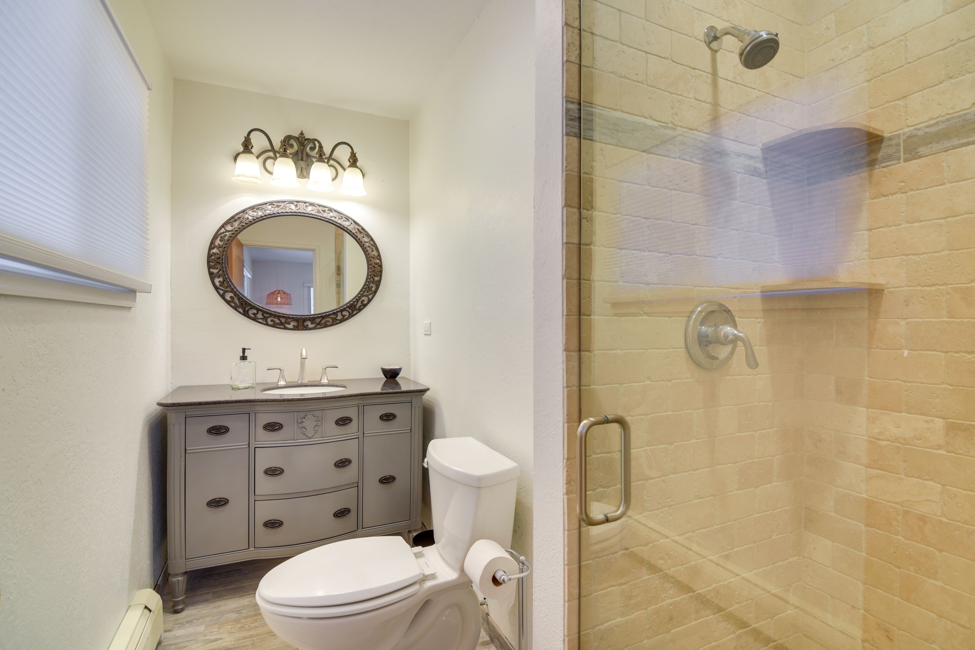 En-Suite Bathroom | Complimentary Toiletries | Hair Dryer | Towels Provided