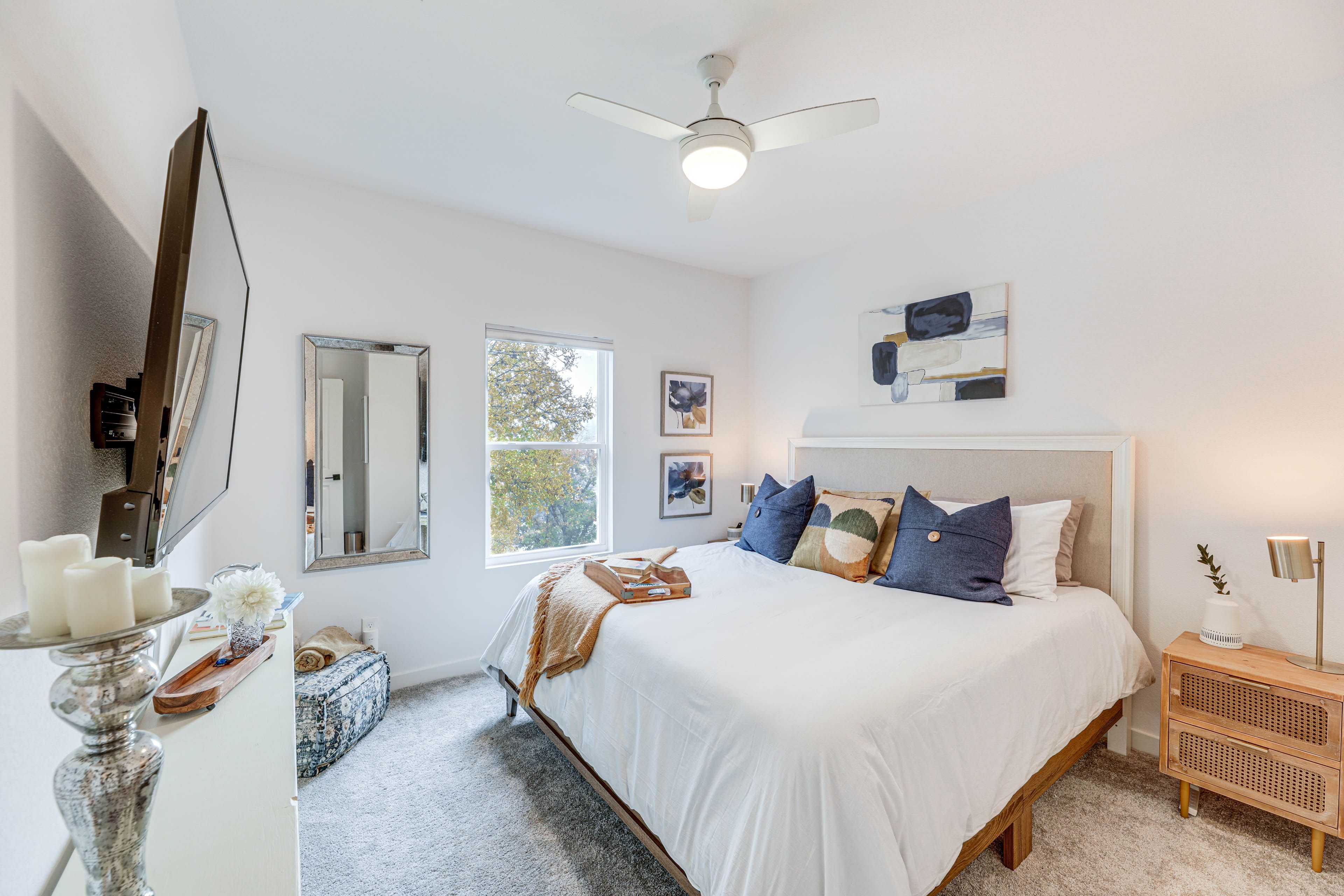 Bedroom 2 | Upper Level | King Bed | Smart TV
