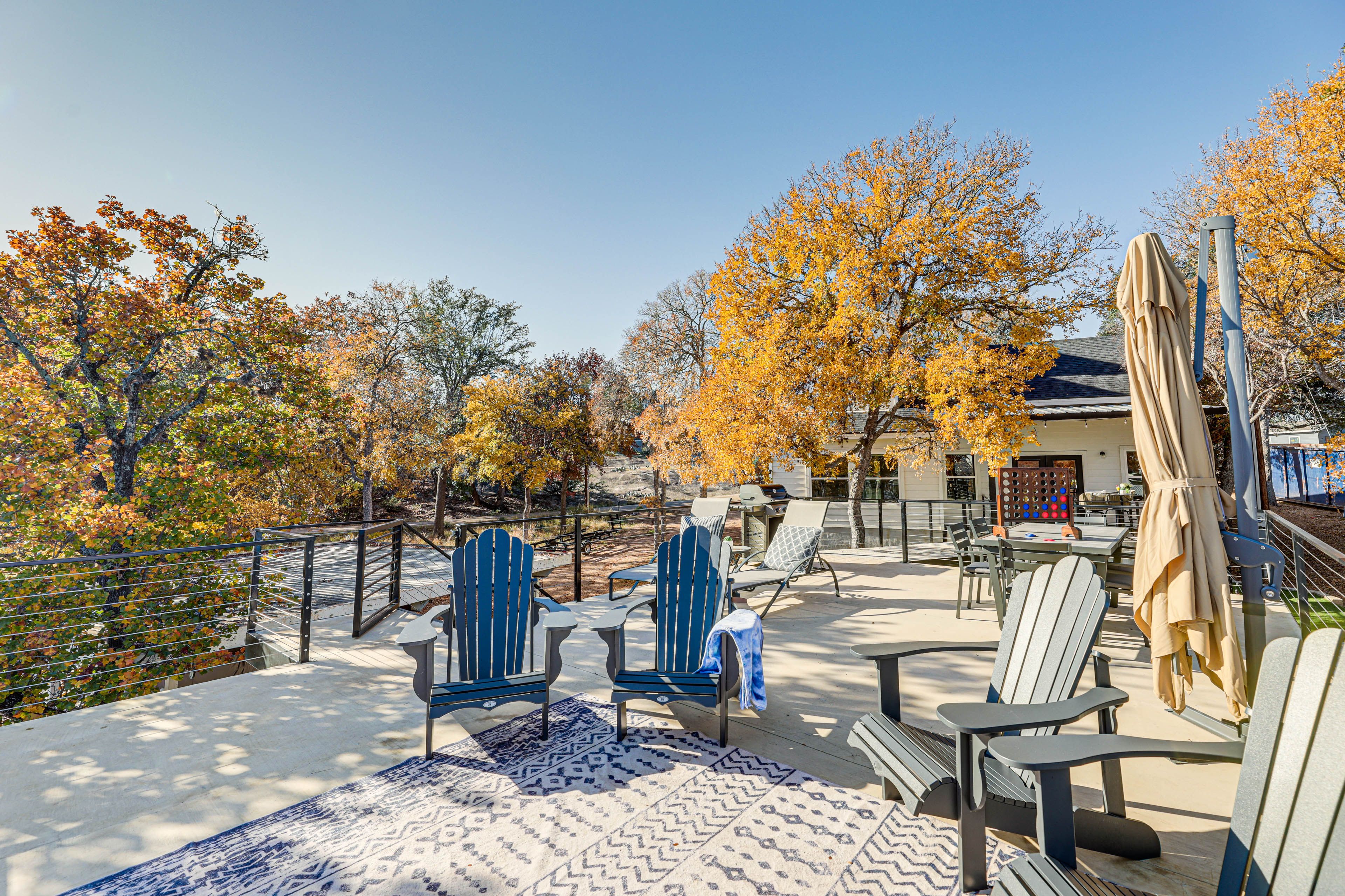 Deck | Outdoor Seating | Outdoor Dining Area | Umbrella