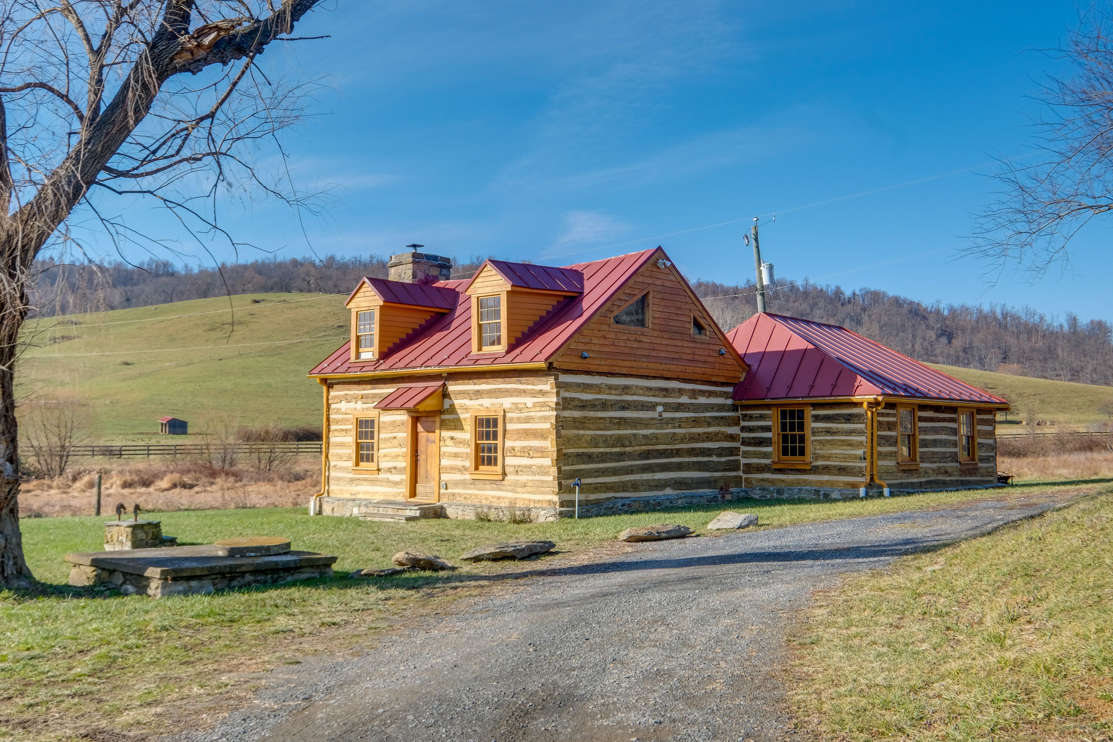 Parking | Driveway (3 Vehicles) | RV Parking Available Upon Request