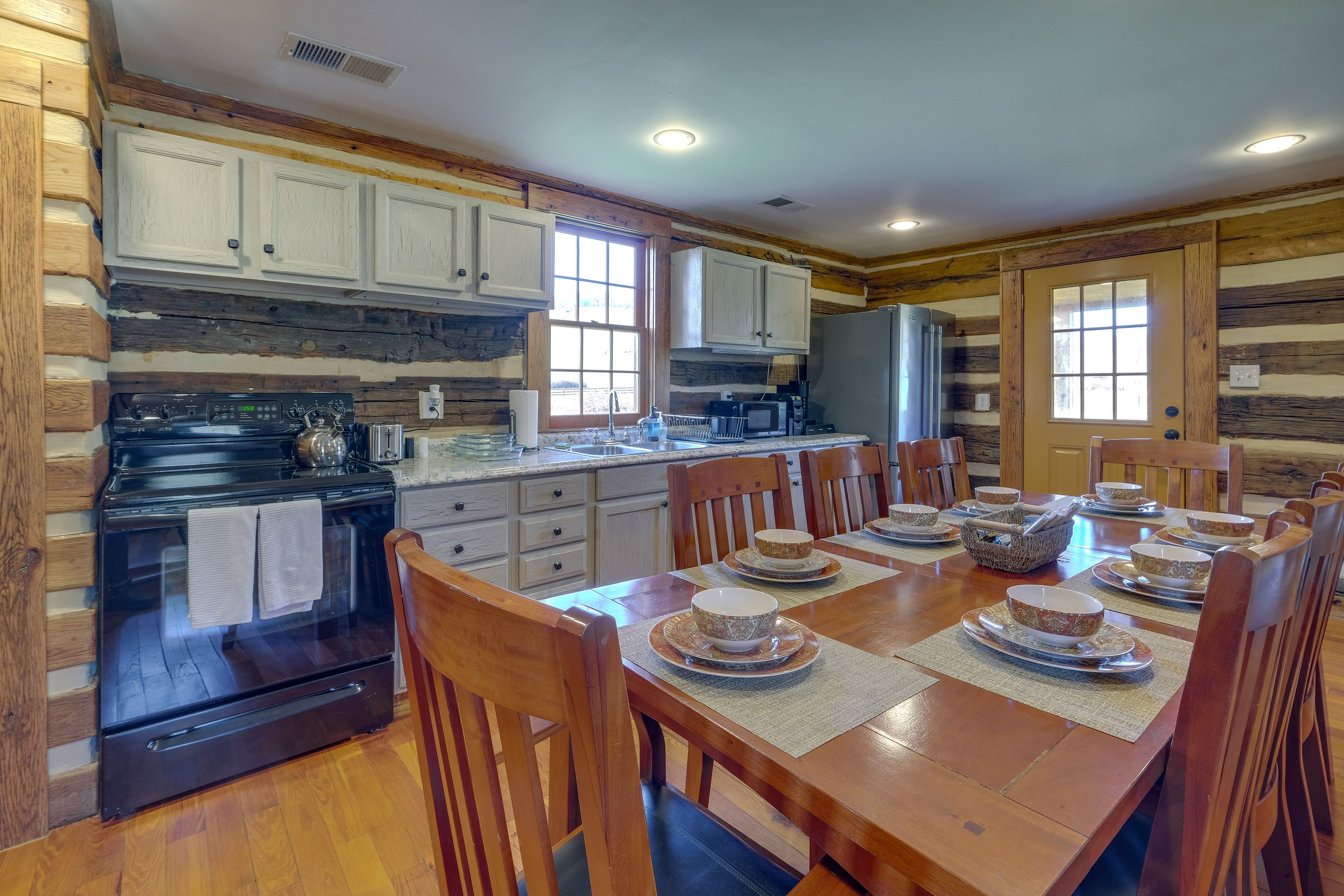Dining Area 2
