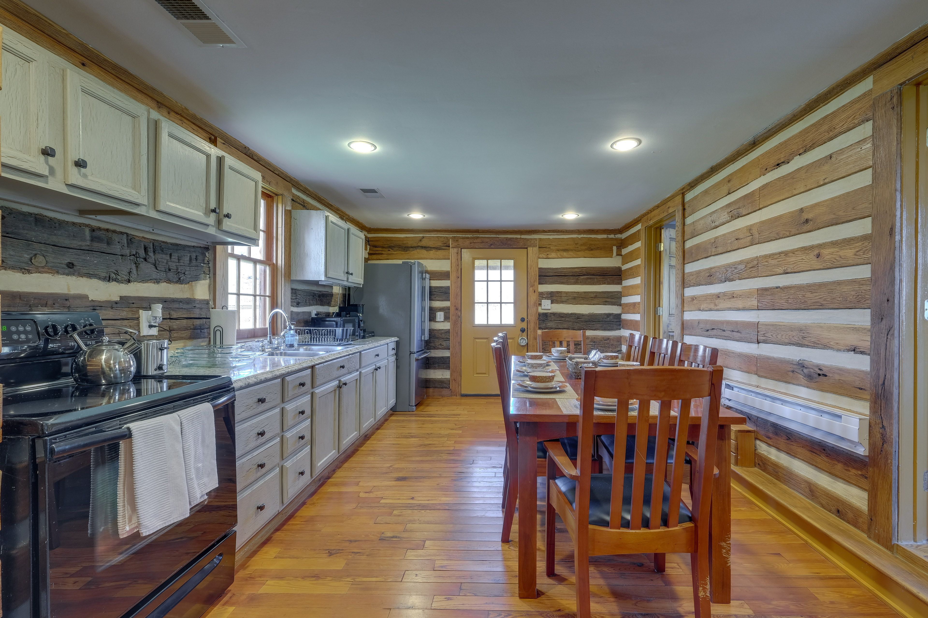 Kitchen | Dogs Welcome w/ Fee | Free WiFi