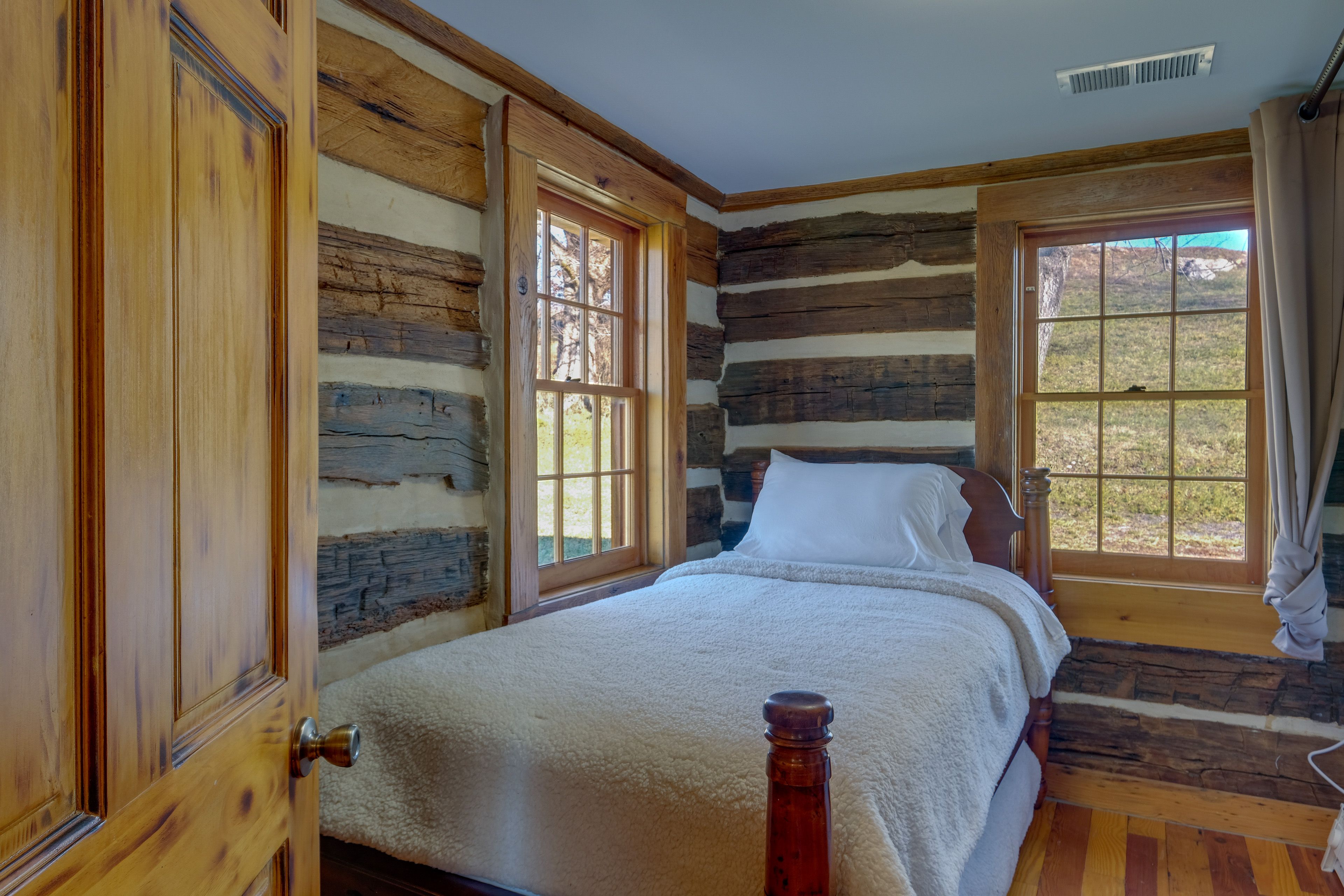 Bedroom 3 | Twin Bed