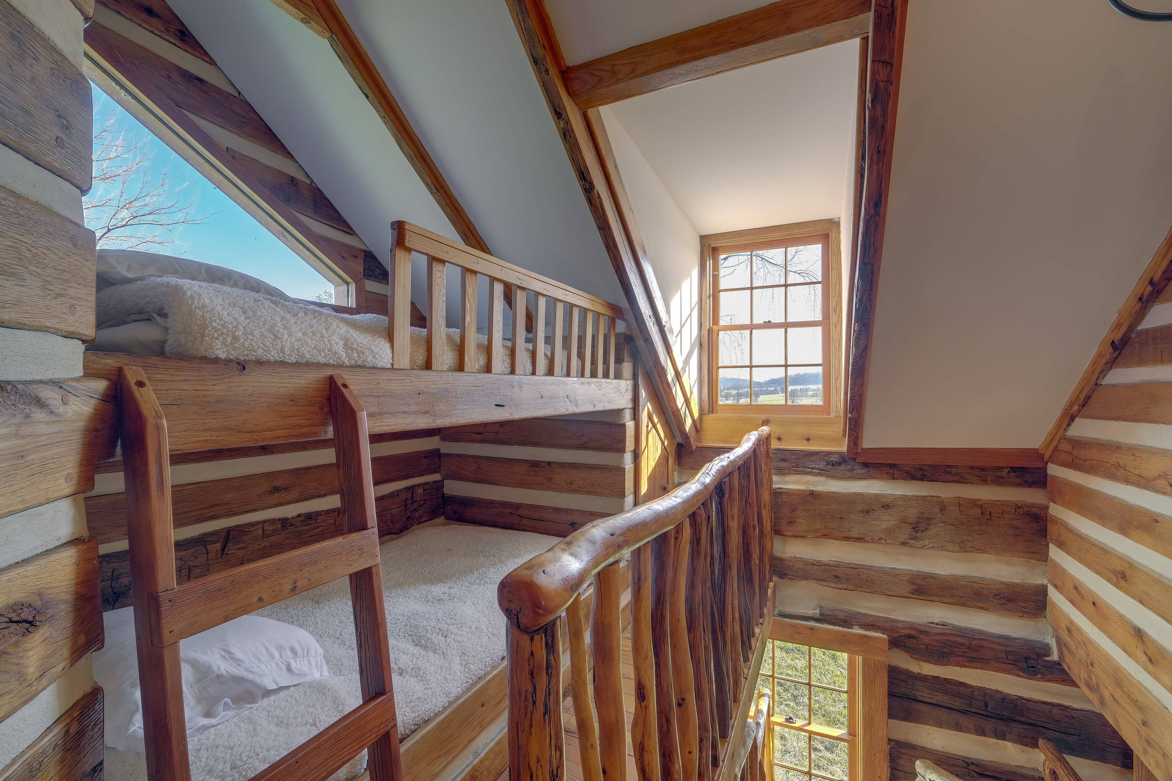 Loft | Twin Bunk Bed